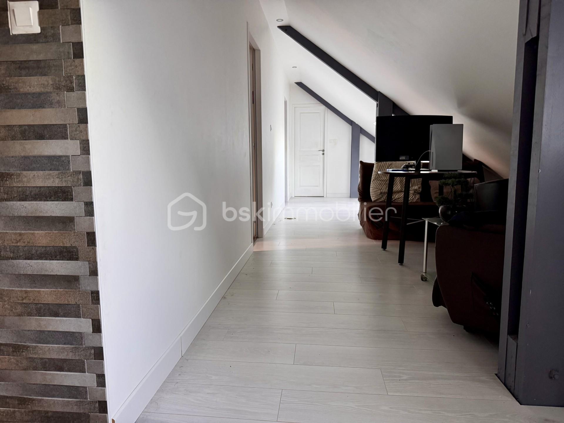 42f903cb-a3ac-4676-b377-18d81898ca24.jpg