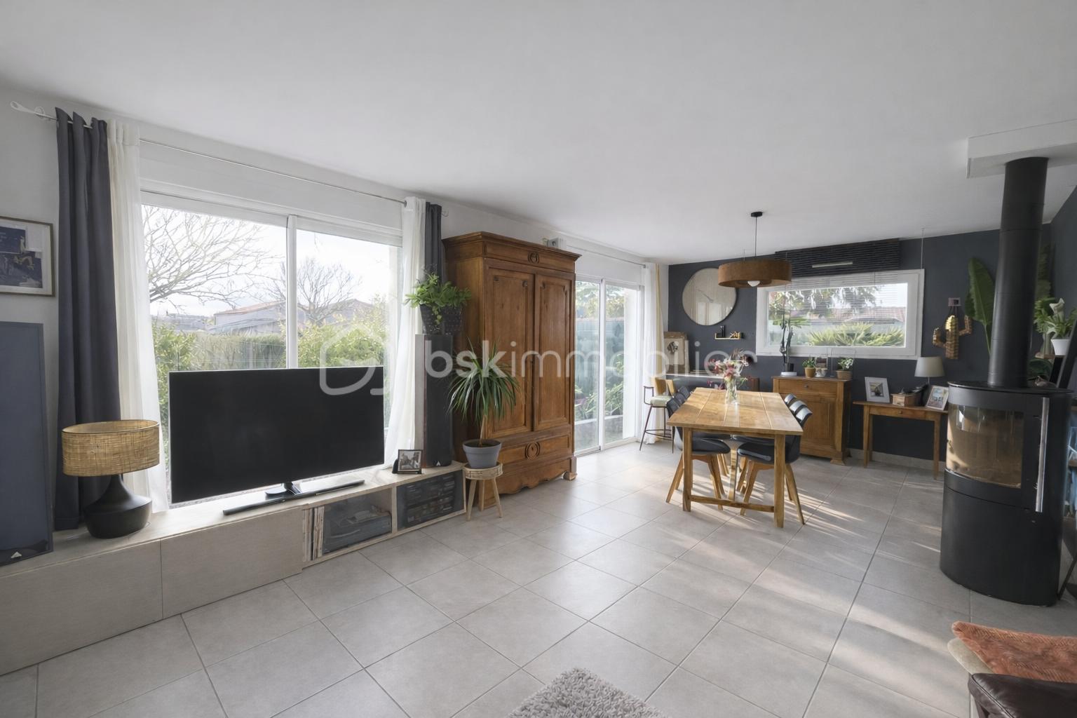 Maison traditionnelle de 97 m² - 1B6FD247-541C-414D-AEA5-F701747239D1.PNG