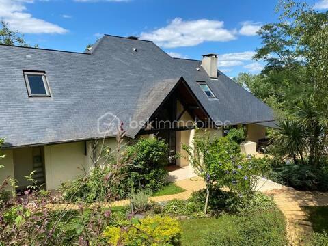 Maison de 223,60 m² - jardin 1.png