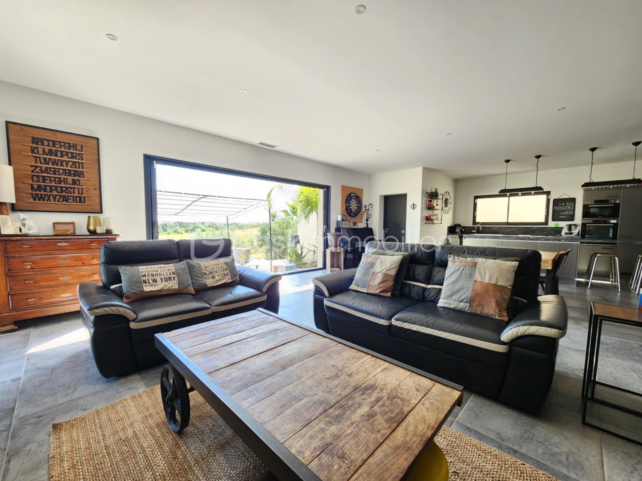 Maison de 151 m² - 72ea87c9-0b68-4aaa-8726-1dffde5174a4.jpg