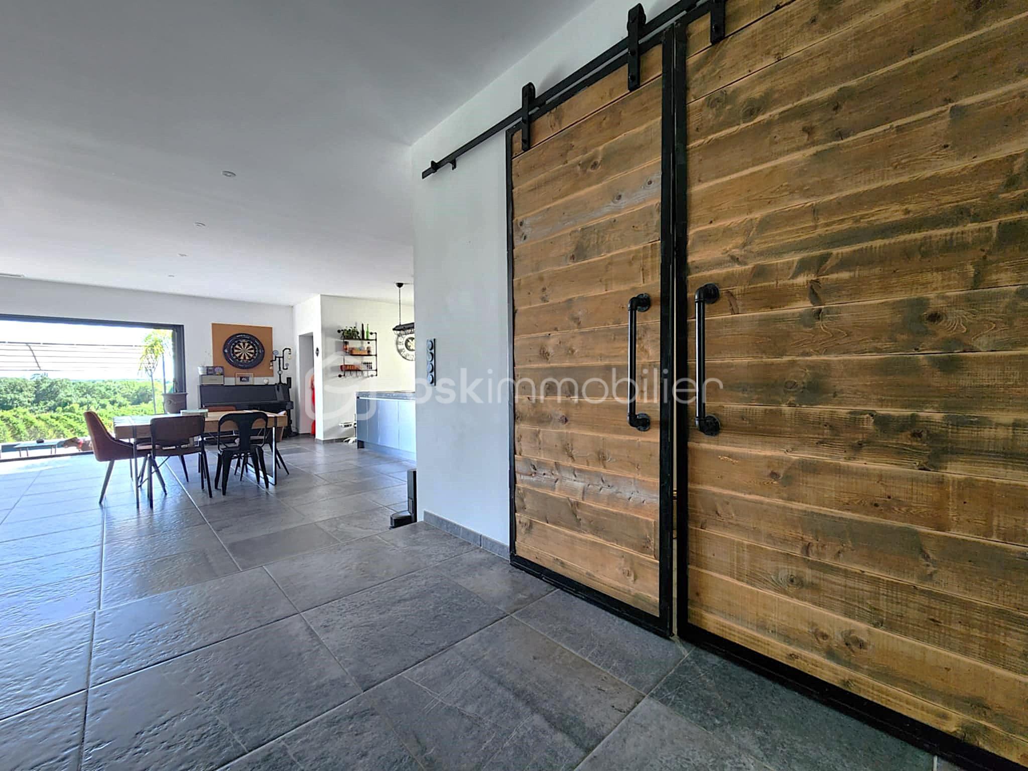 Maison de 151 m² - 7168261c-b96f-43cb-a88d-6547756ff1f2.jpg