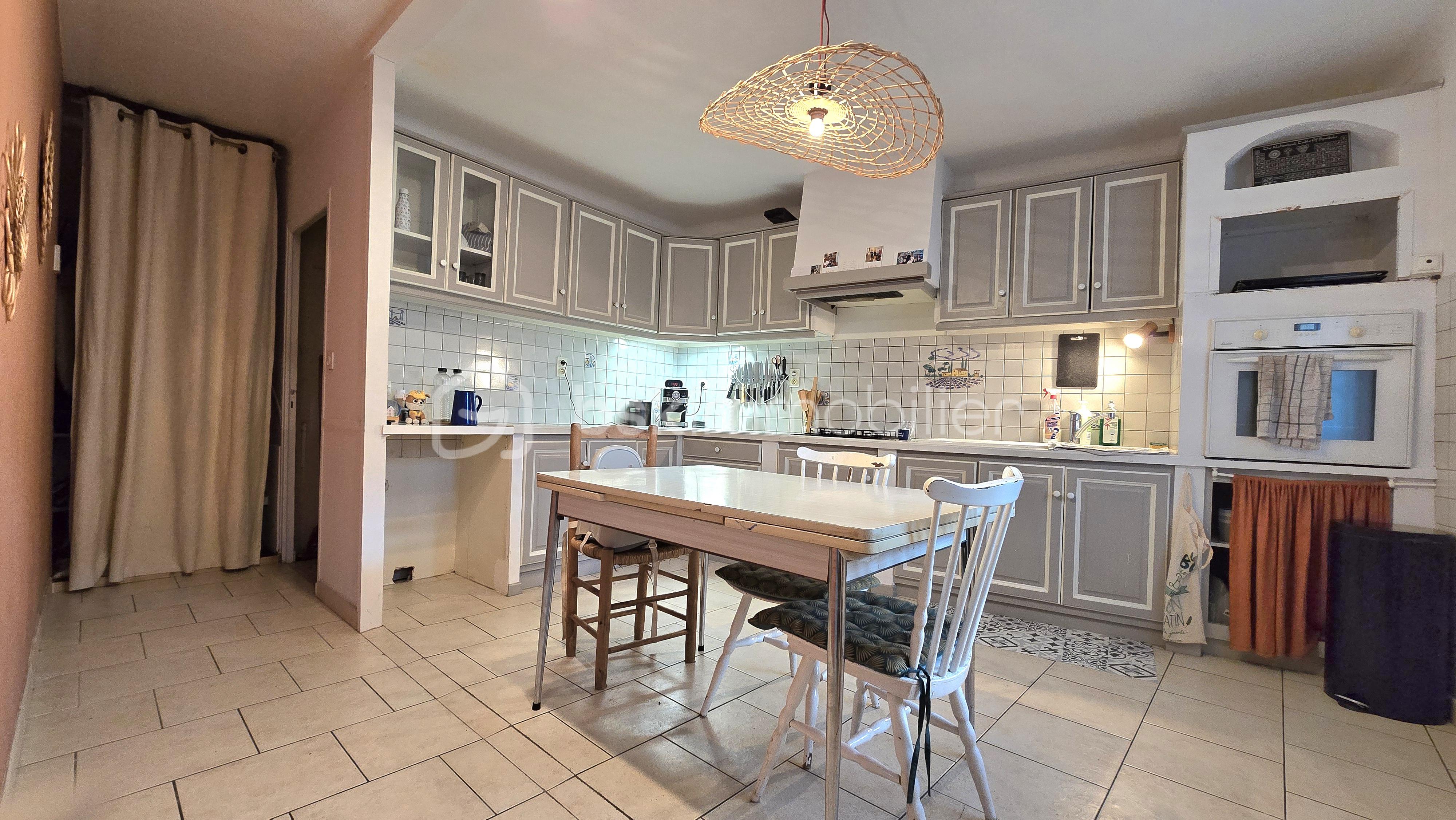 Maison de village de 174,21 m² - 20260206_173417.jpg