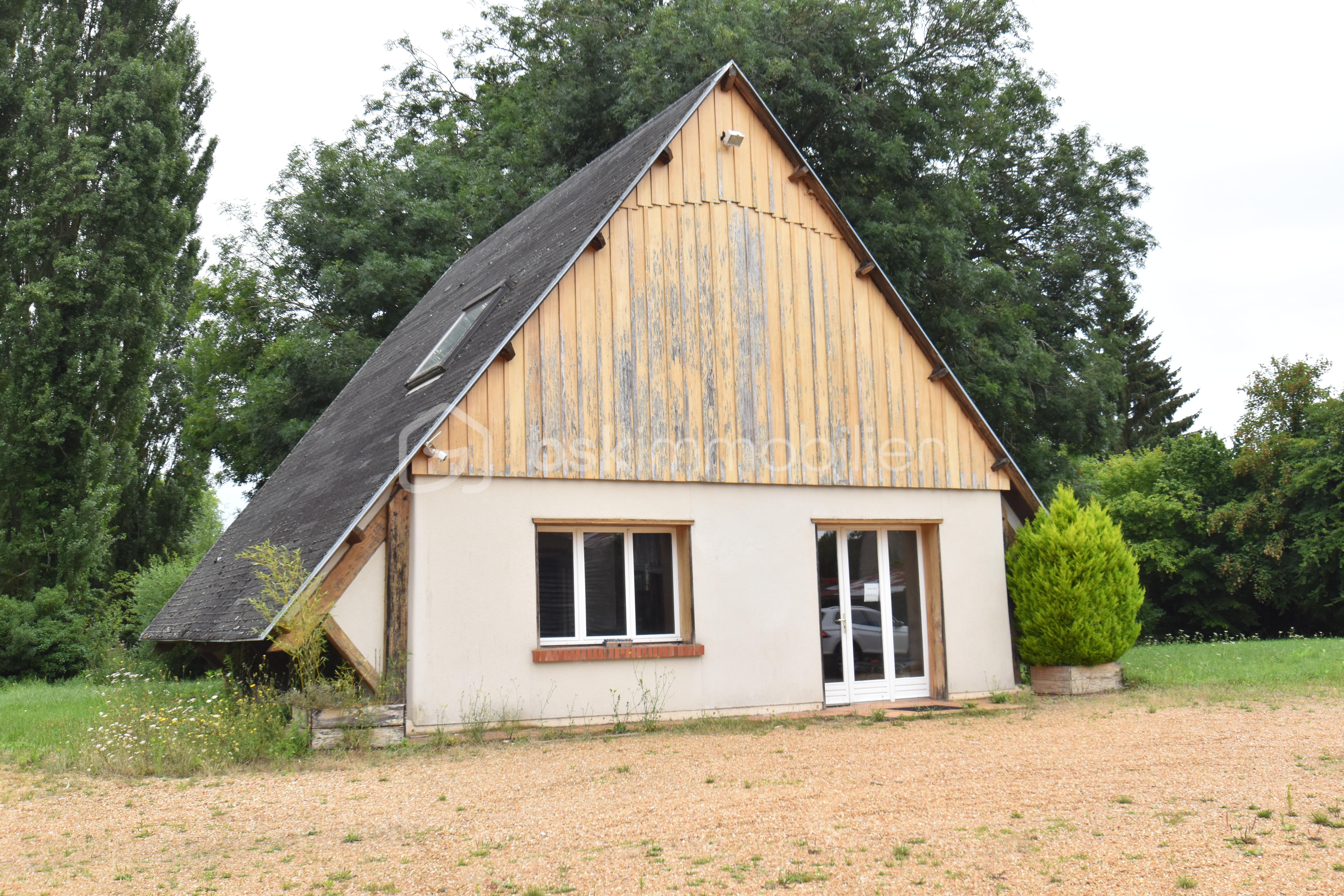 Local d activites de 2 600 m² - bur9.JPG