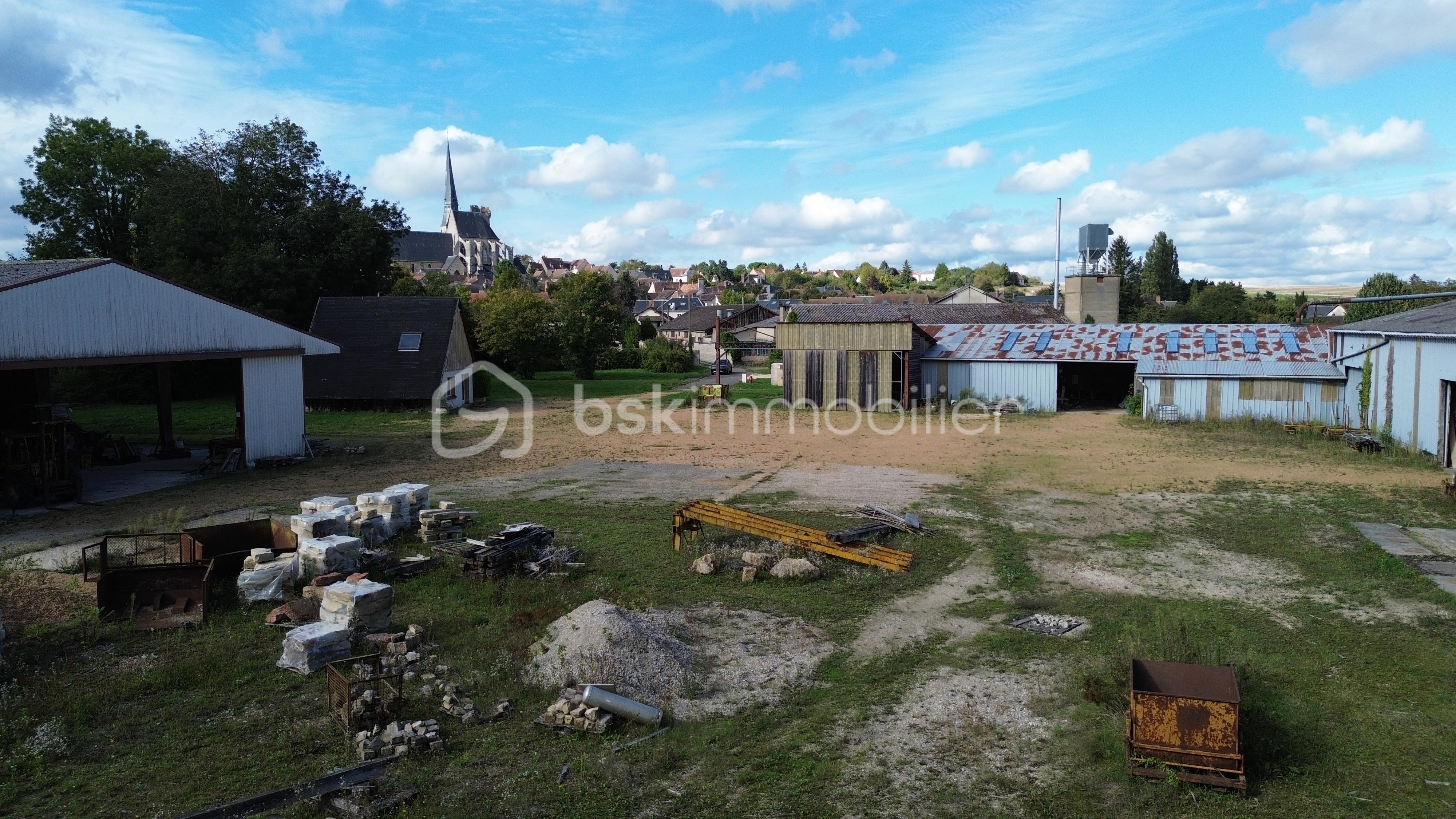 Local d'activités de 2 600 m² - D2.JPG