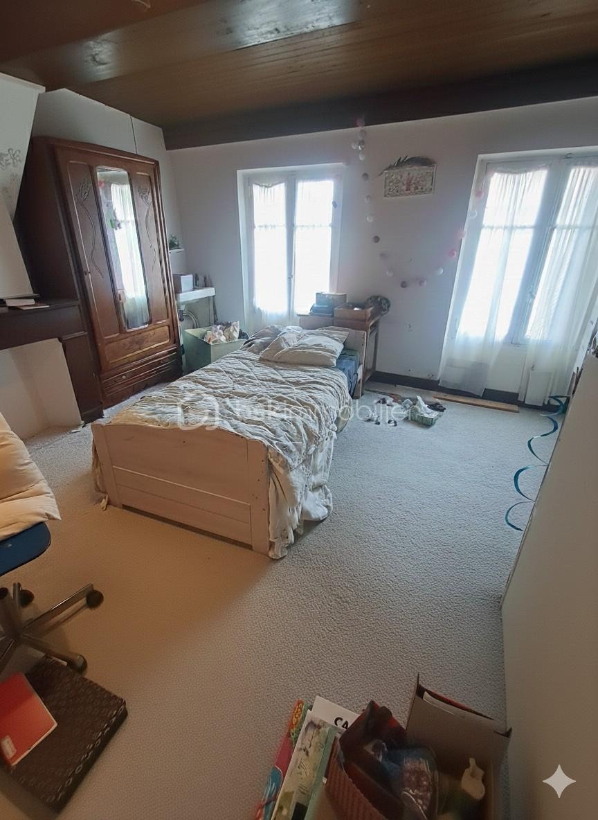 Demeure de 260 m² - thumbnail_1763805412258.jpg