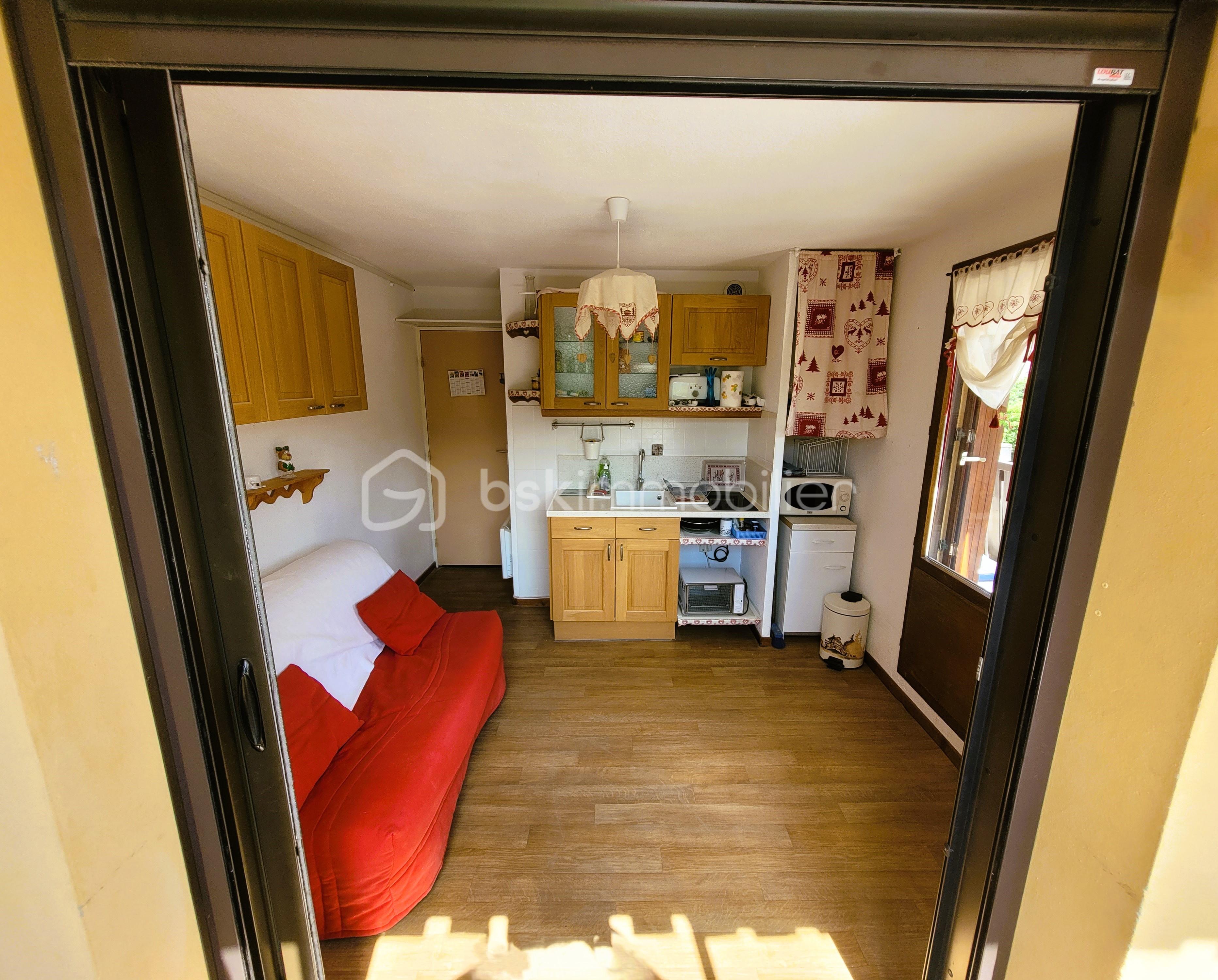 Appartement de 18 m² - APPART ROND POINT DES PISTES (14).jpg