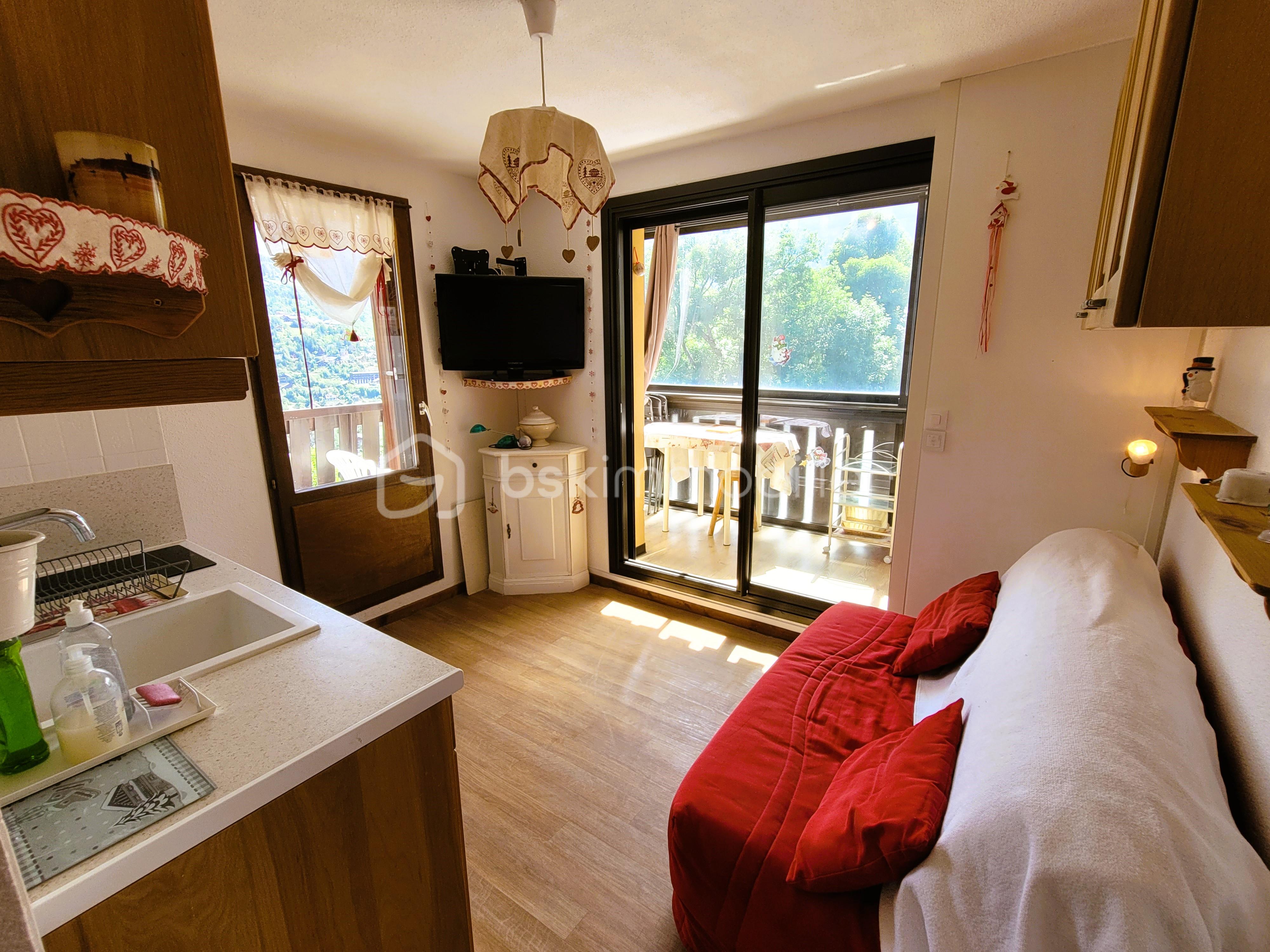 Appartement de 18 m² - APPART ROND POINT DES PISTES (16).jpg