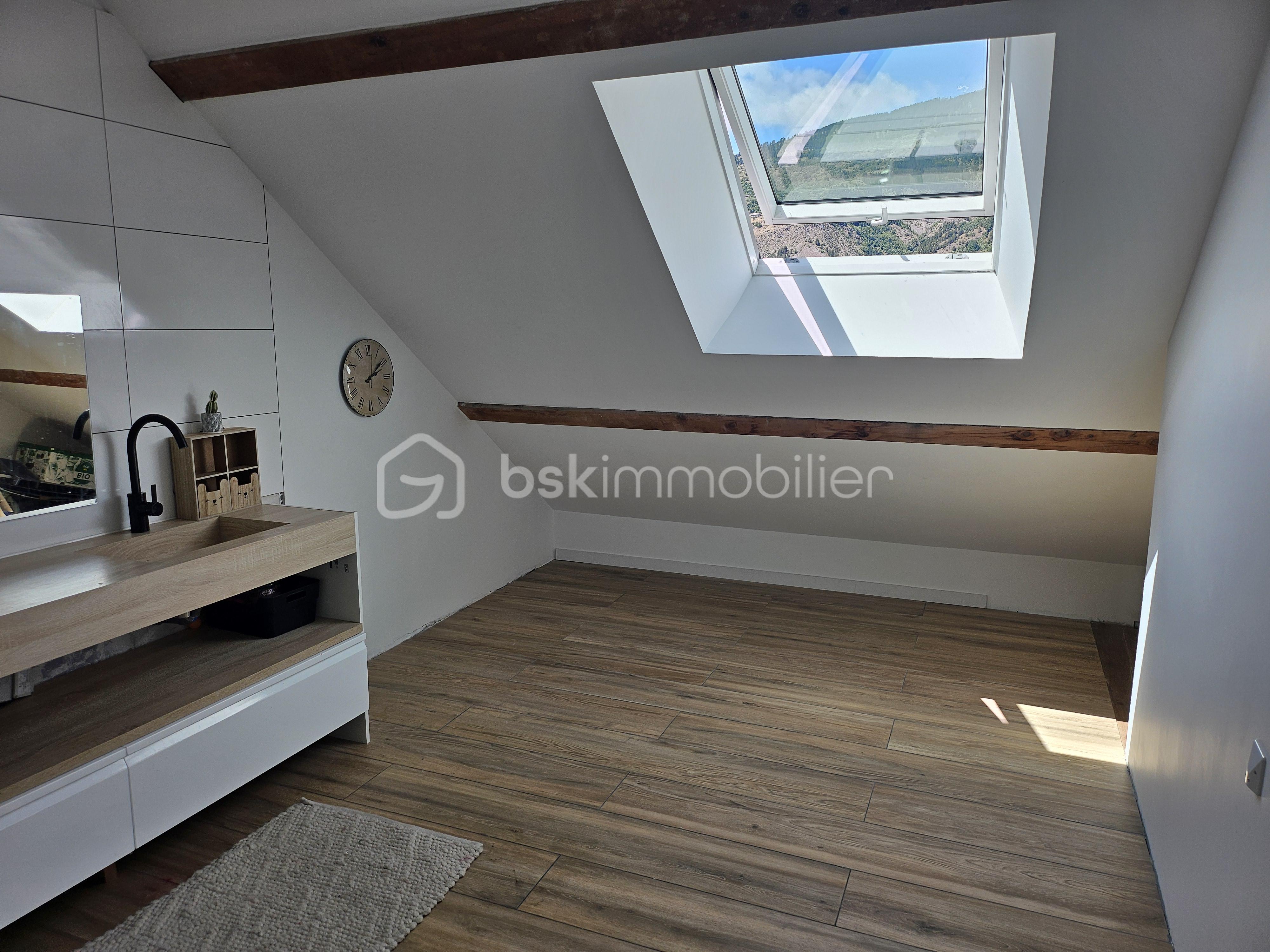 Maison de 252 m² - MATILDE SDB ETAGE 1.jpg