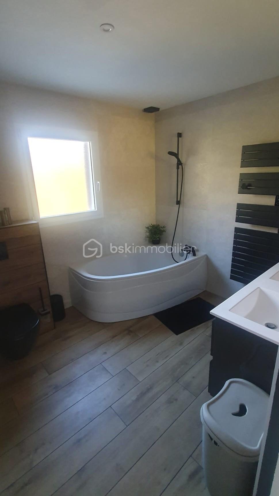 Maison contemporaine de 130 m² - WhatsApp Image 2025-11-30 à 11.56.07_89b2a78d.jpg