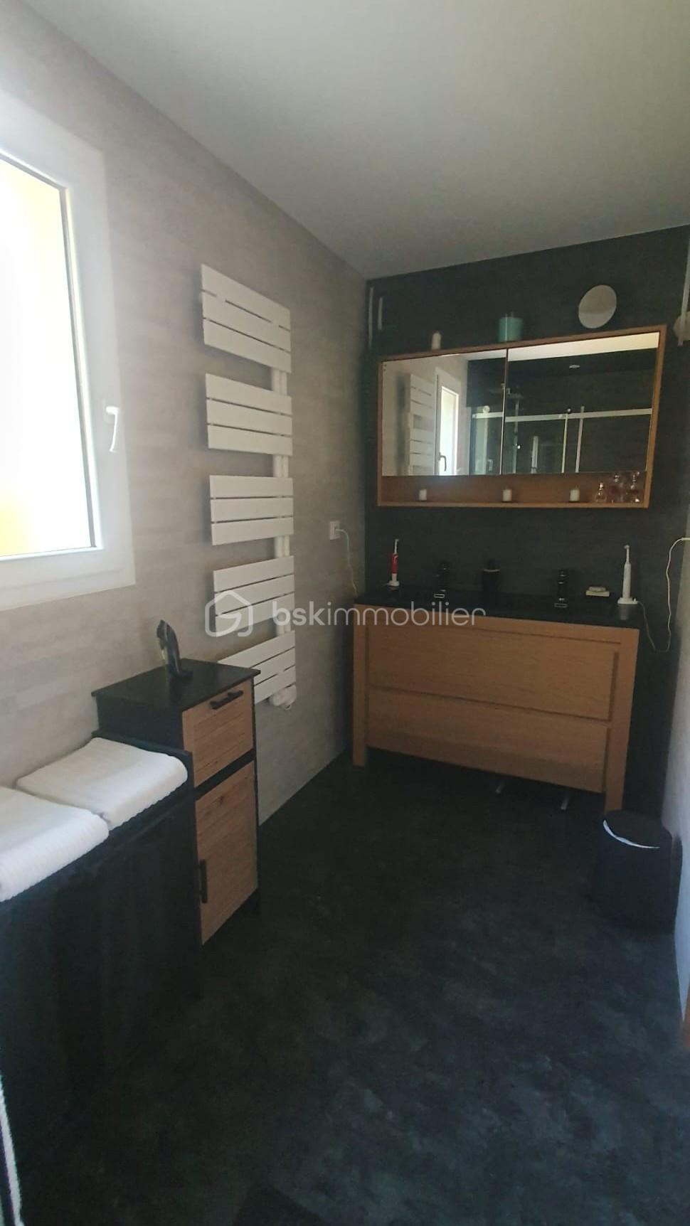 Maison contemporaine de 130 m² - WhatsApp Image 2025-11-30 à 11.56.08_b0161182.jpg