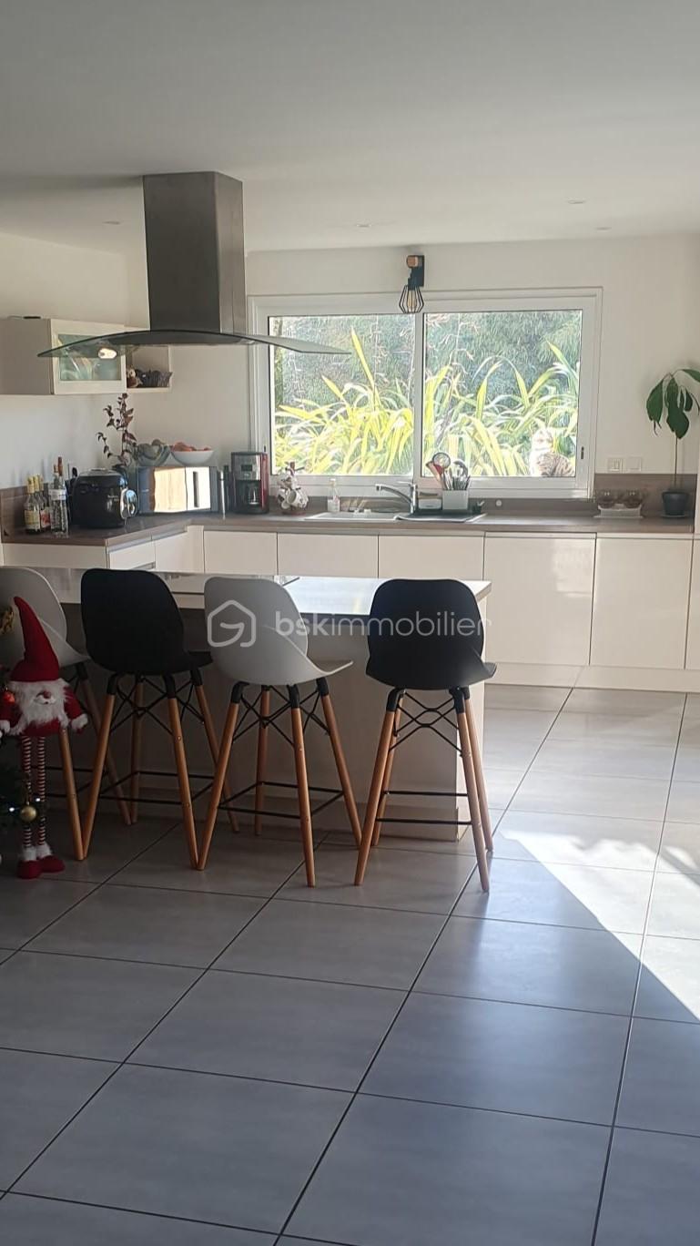 Maison contemporaine de 130 m² - WhatsApp Image 2025-11-30 à 11.55.52_28a00226.jpg