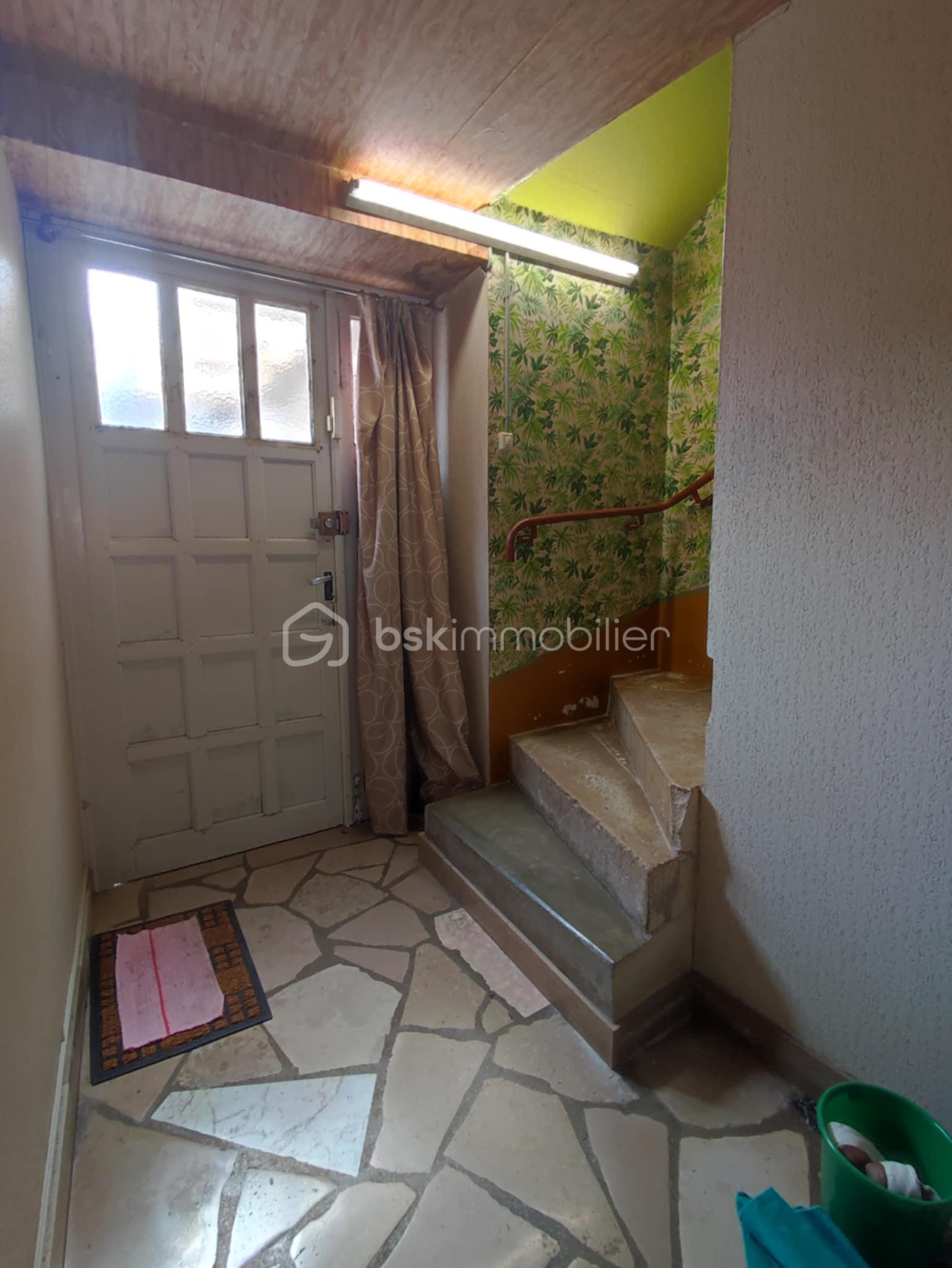 Maison de 96 m² - att.k9Fr9cMBX05X__uwC0oO2dr1719KiWdqKSyoeDa5R40.jpg