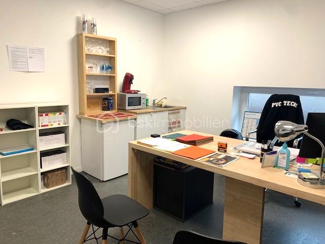 Local d'activités de 21 m² - ESPACE BUREAU 6.jpg