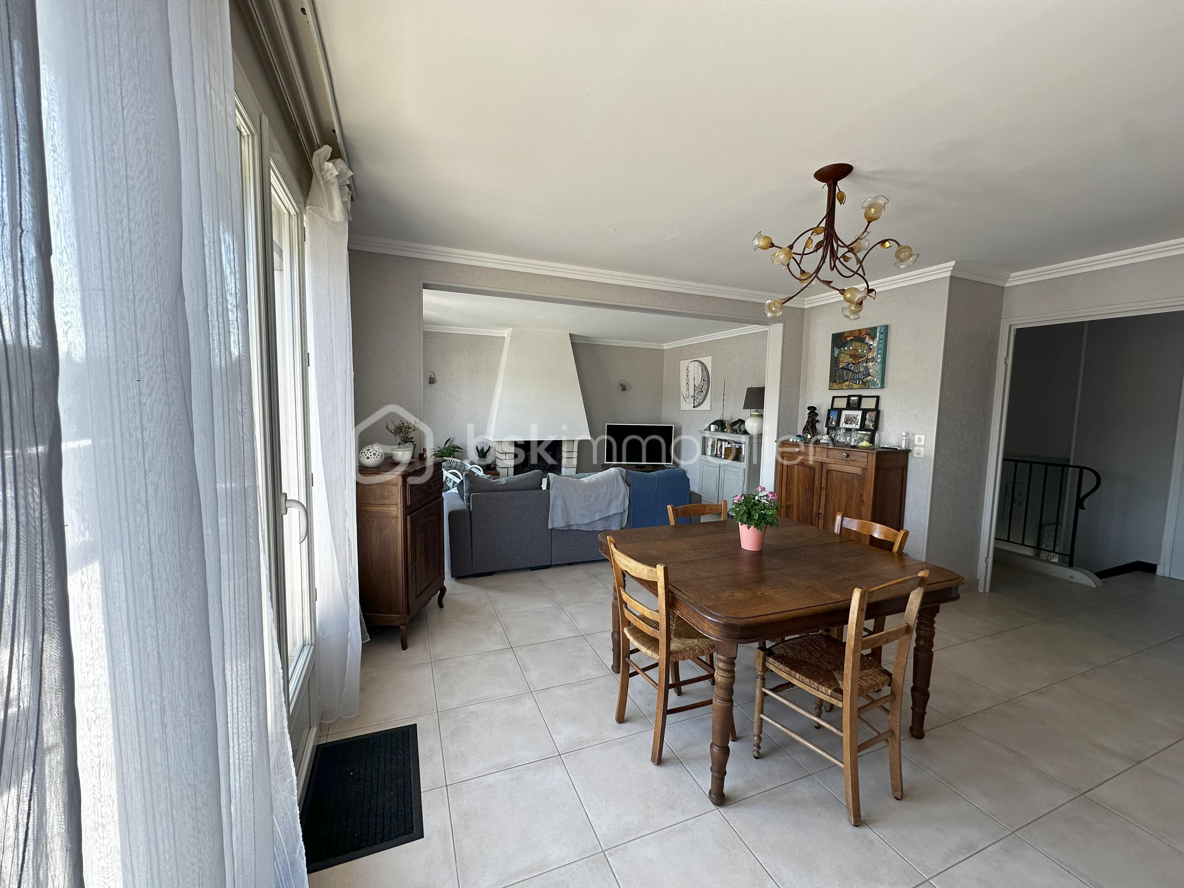 Appartement de 148,55 m² - salle a manger.jpg