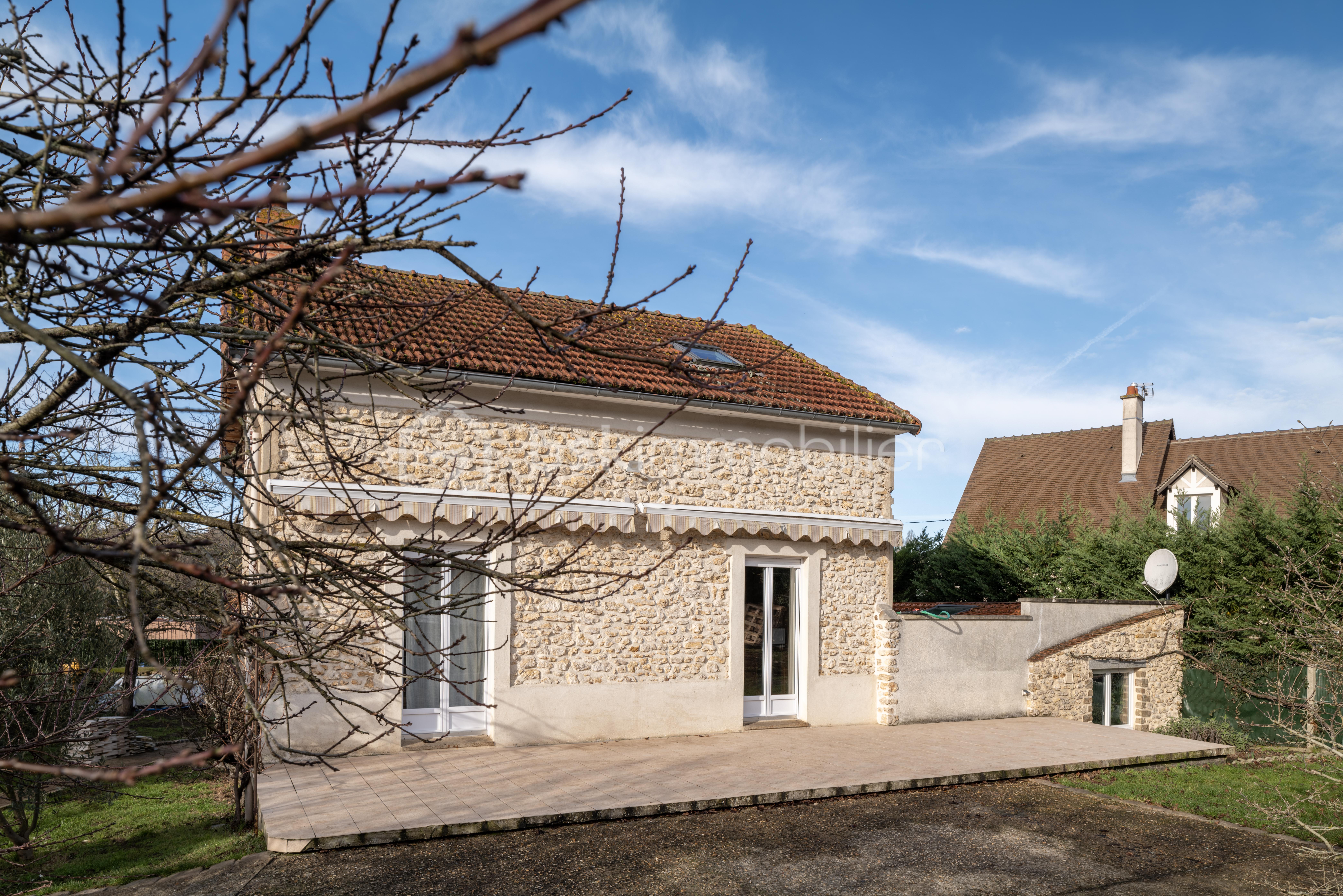 Maison ancienne de 82 m² - 20260124 Cola extérieur.jpg