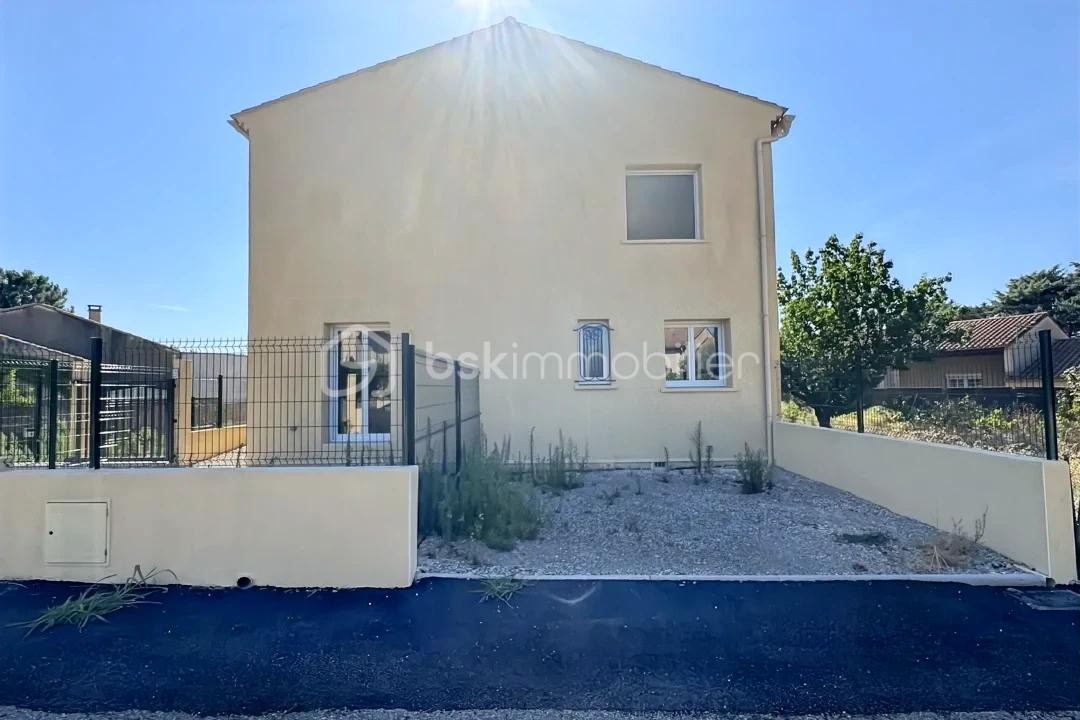 Maison traditionnelle de 89 m² - hoqi-09275770728a4dd7bf32d53dcf203aea.JPG