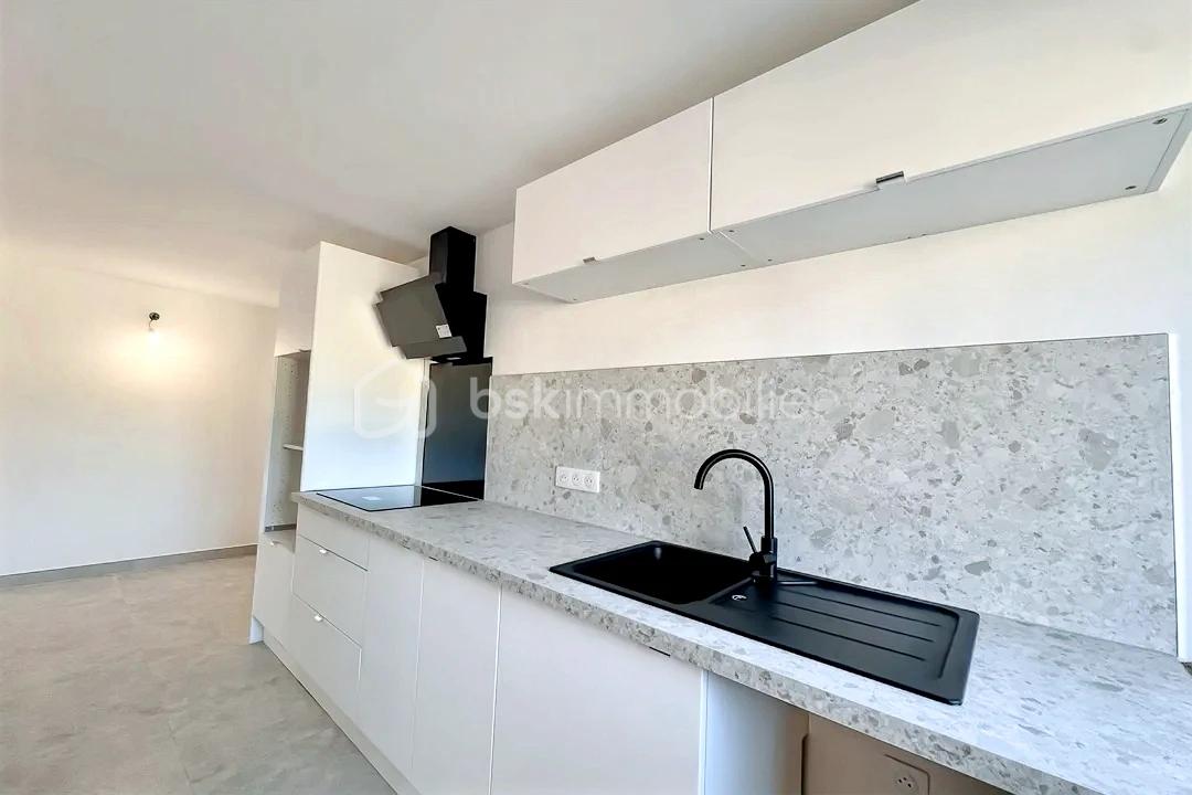 Maison traditionnelle de 89 m² - hoqi-36f4b13013c74ca9af2d41e59da31946.JPG