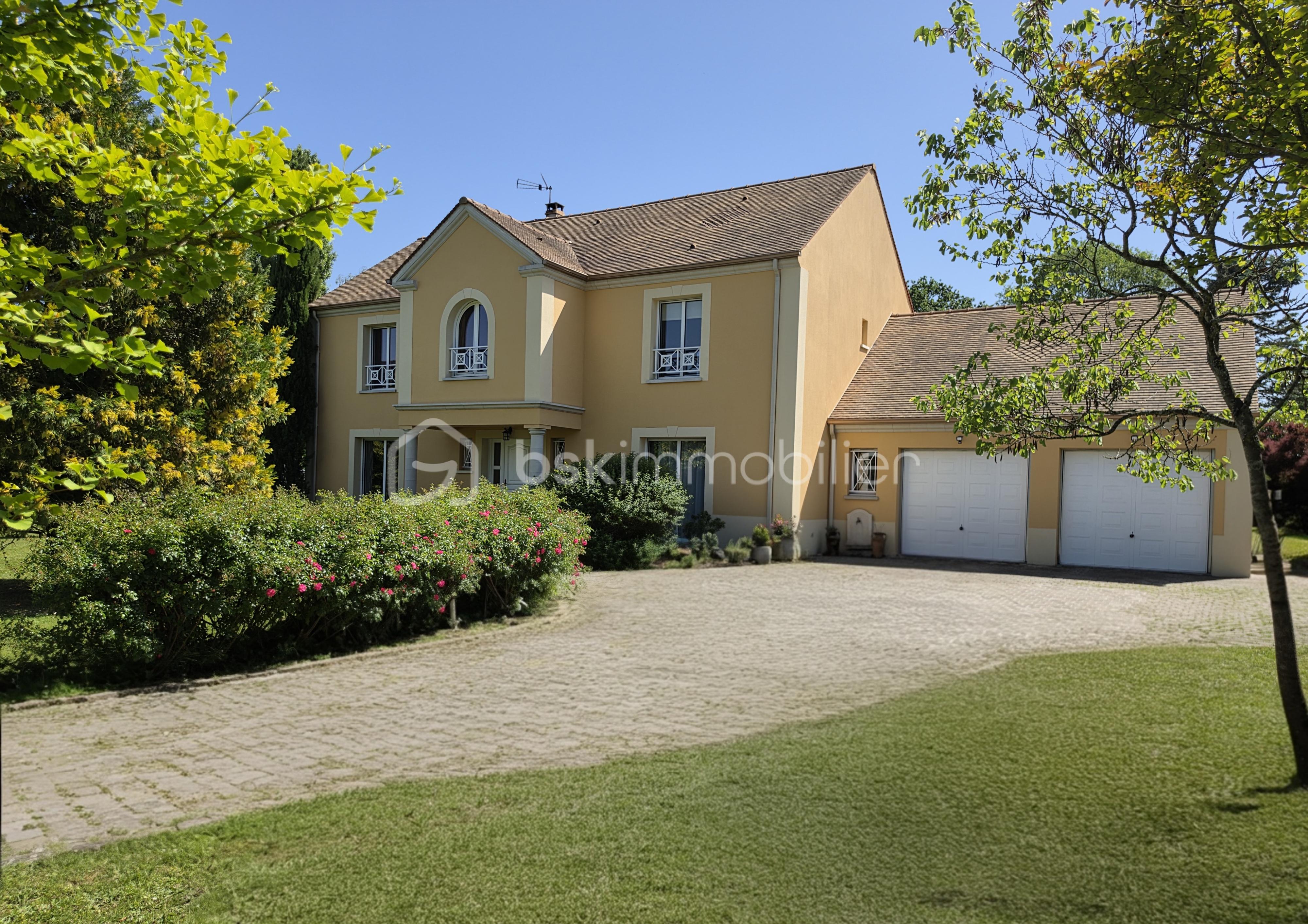 ext 3 4 garages.jpg