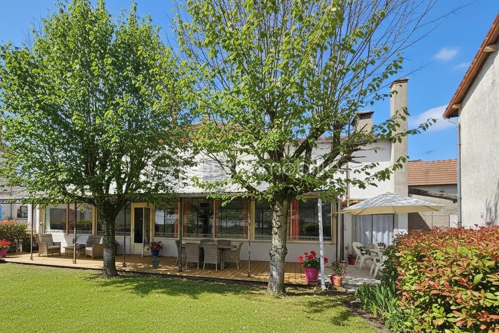 generated_véranda améliorée.jpg