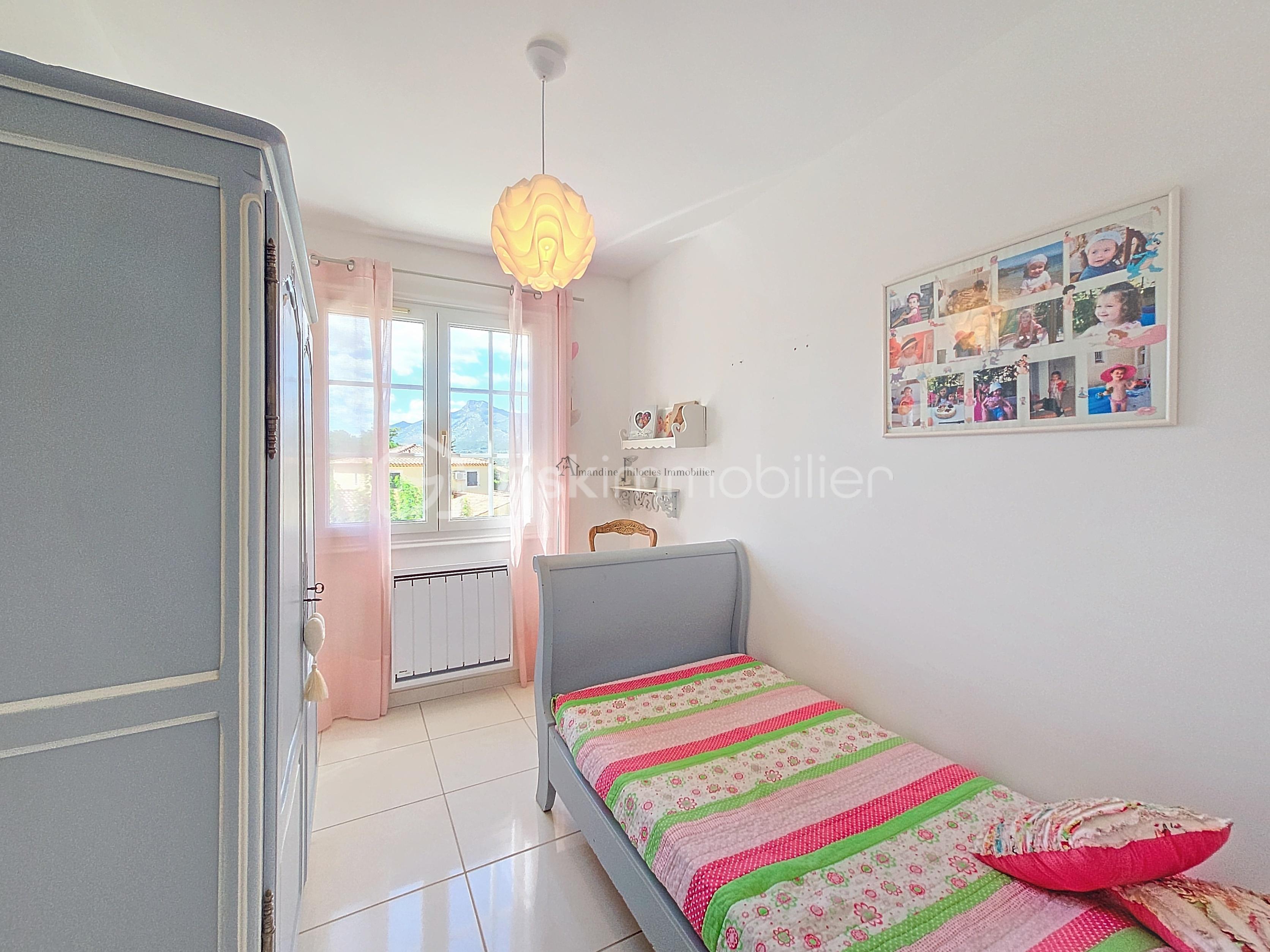 Maison de 113,58 m² - aYWMyTmhiR0UtMjAyNDA5MDkxNDAxMTU_20240909142033_36419_76b2634.jpg