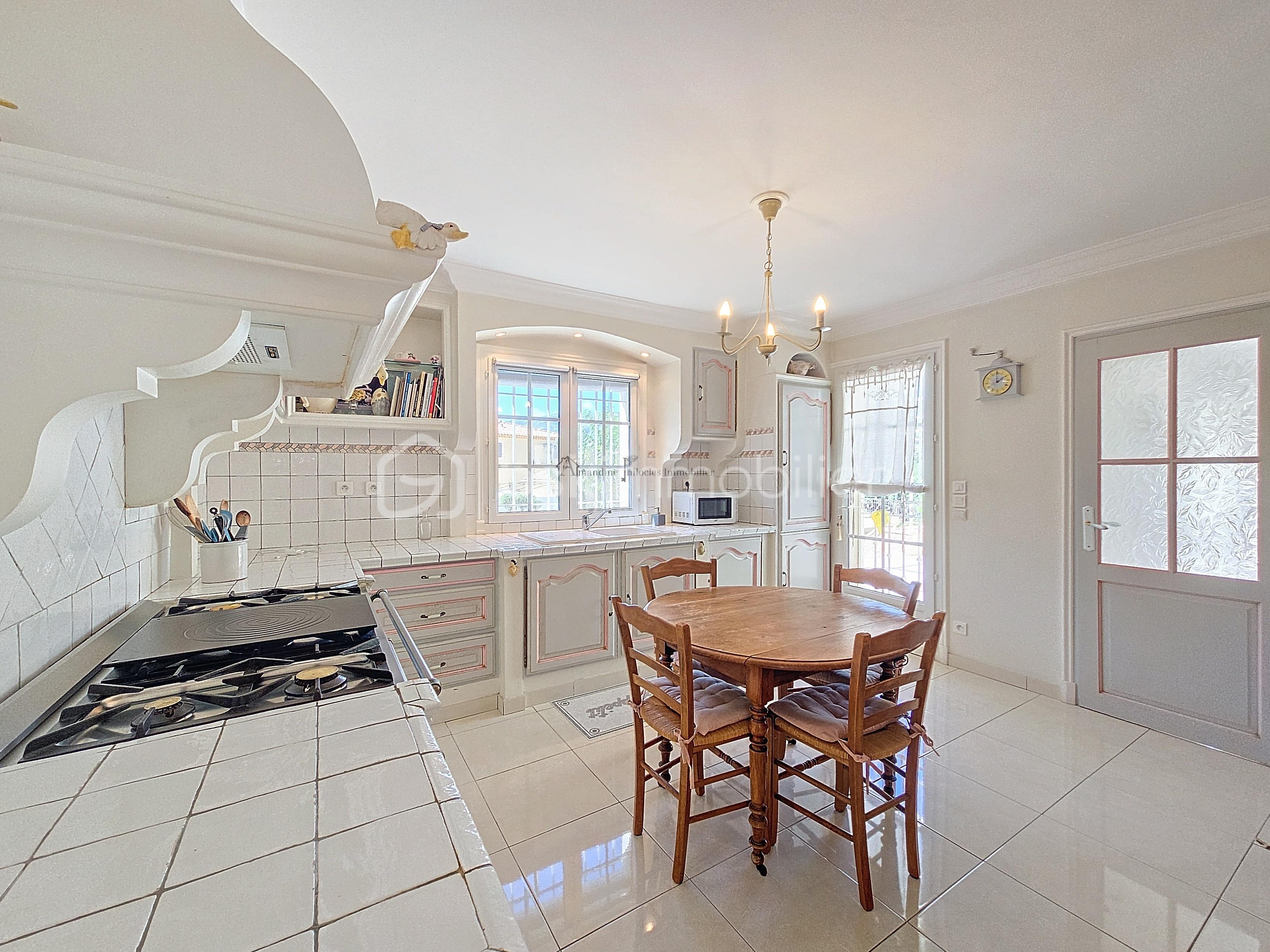 Maison de 113,58 m² - aYWMyTmhiR0UtMjAyNDA5MDkxNDAxMTU_20240909140547_50063_e4b7ed0.jpg