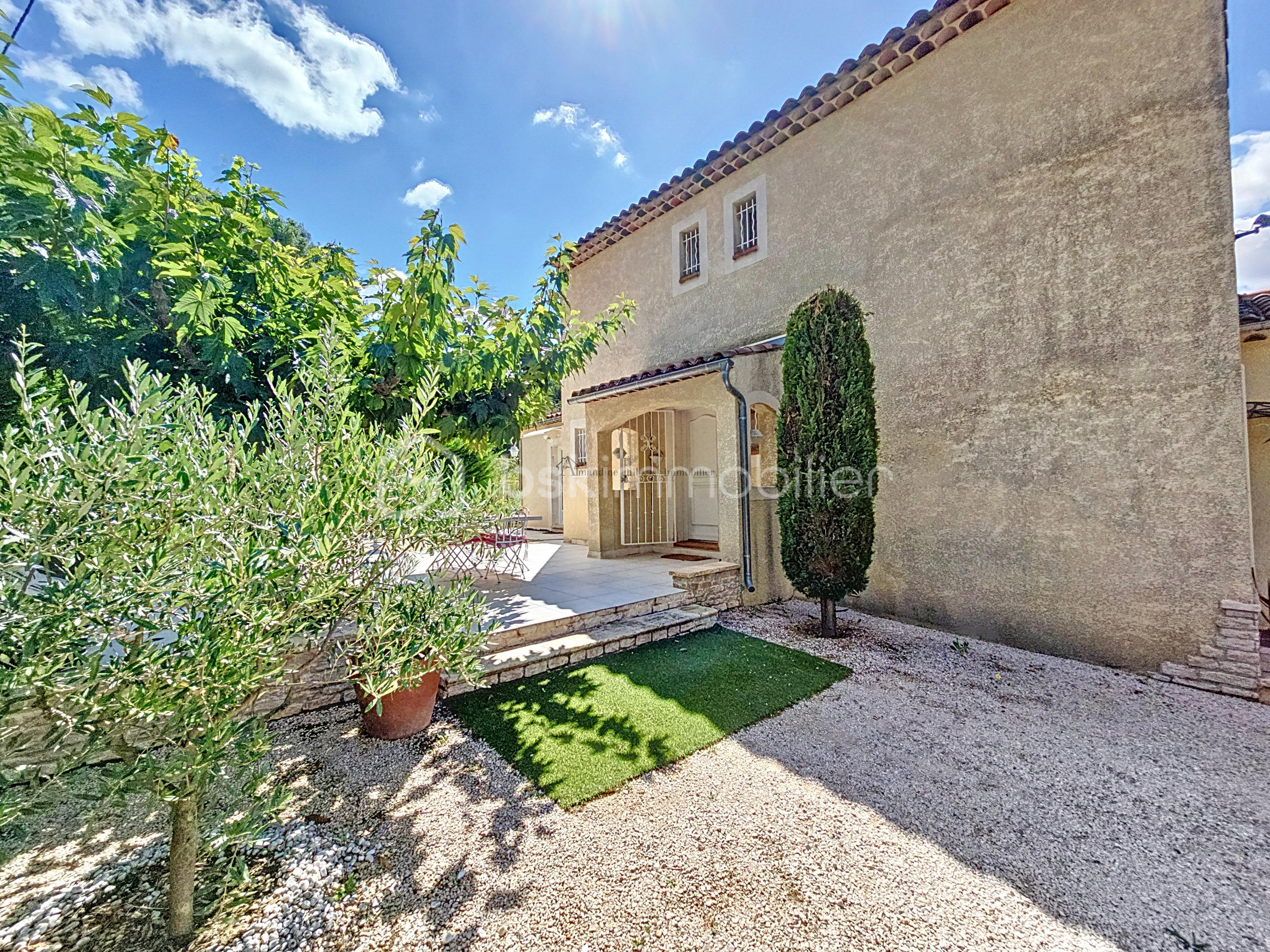 Maison de 113,58 m² - aYWMyTmhiR0UtMjAyNDA5MDkxNDAxMTU_20240909142840_29125_4cc5c10.jpg