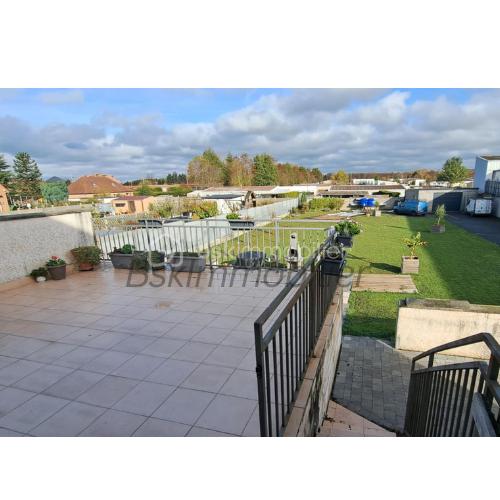 Maison de 144 m² - exterieur terrasse surelevee.png