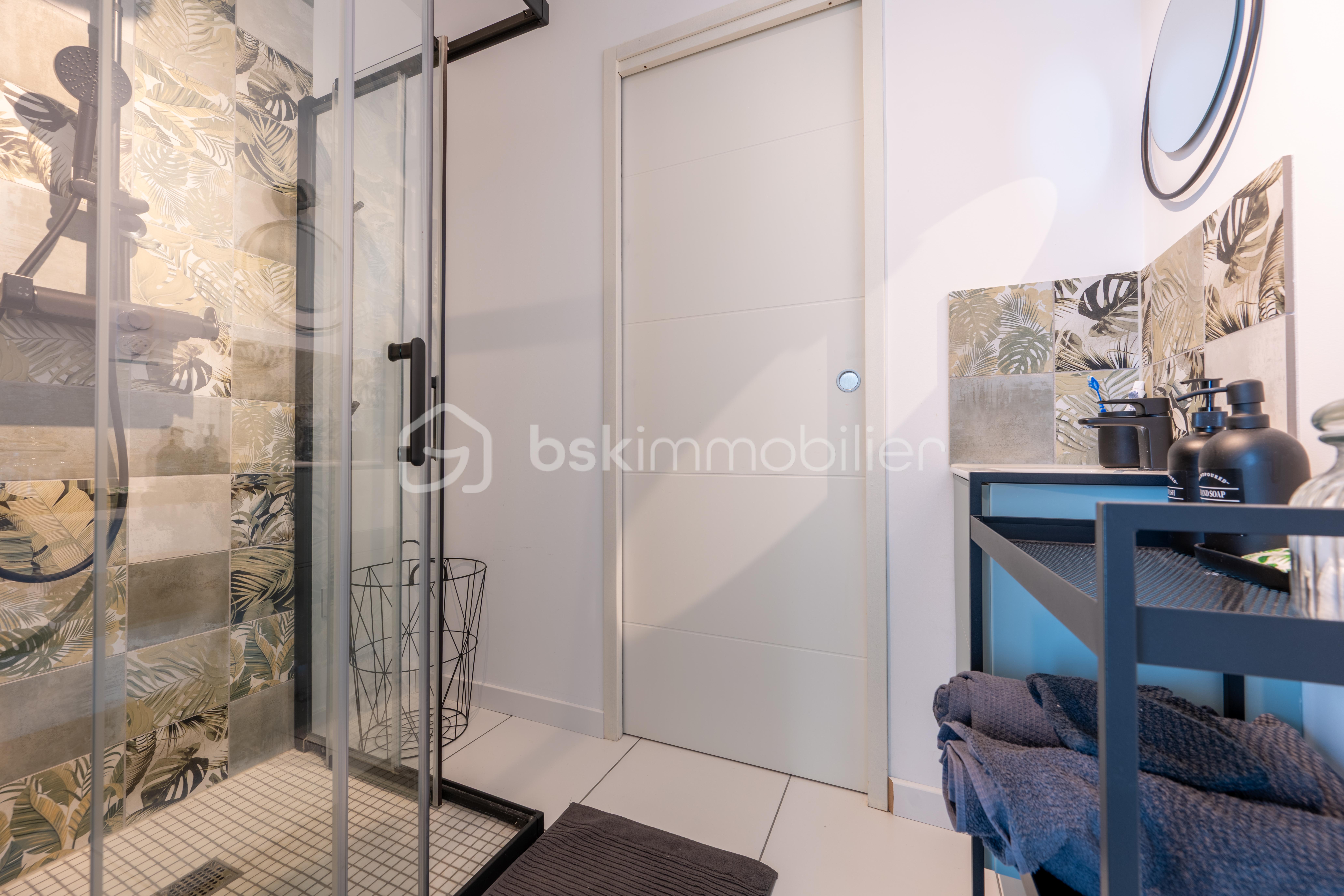 Maison contemporaine de 196 m² - DD_SLP-56.jpg