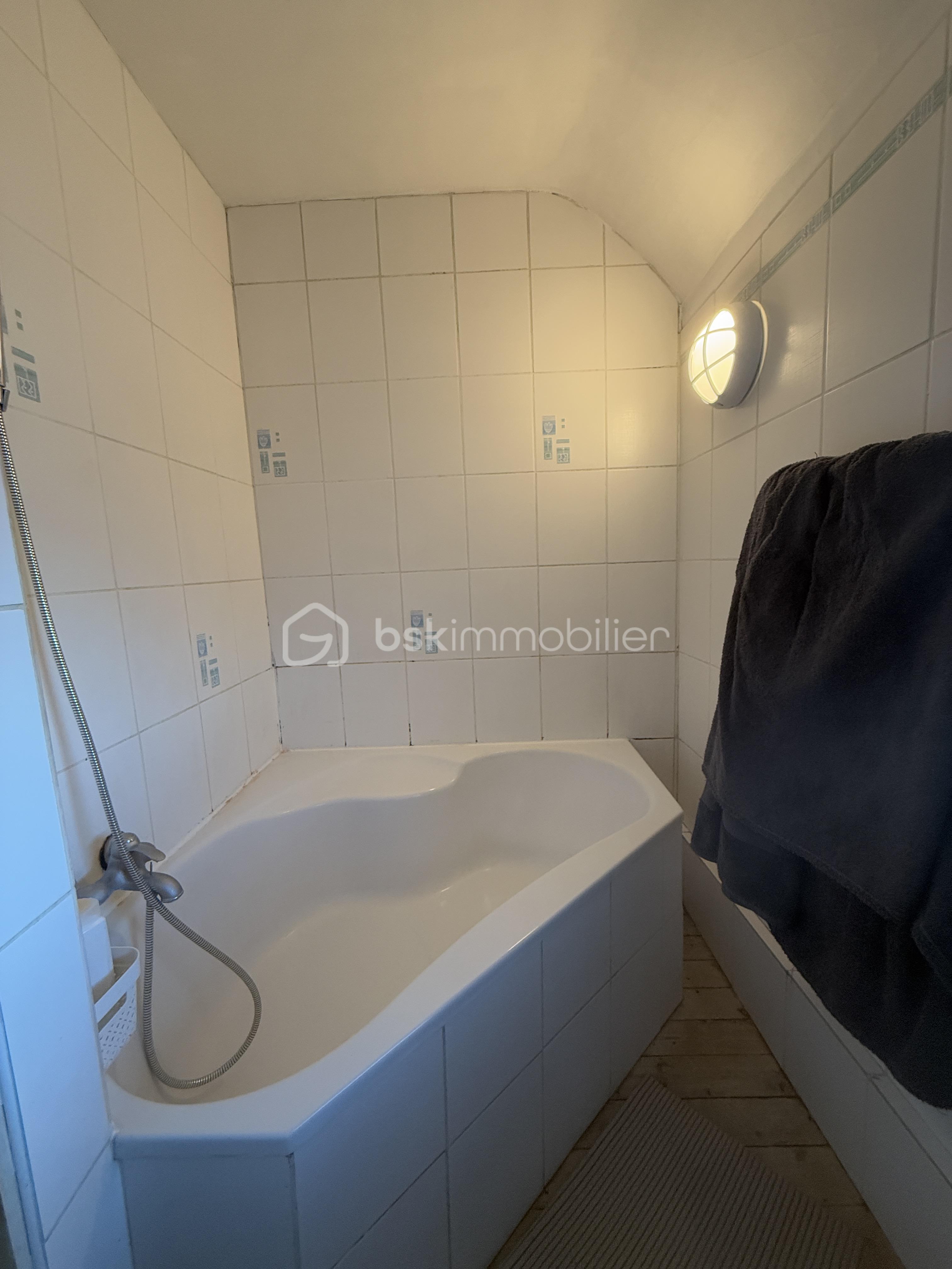 Maison de 86 m² - ArhDVz6uwbmRHdJEndPCTNQtGovwkbqVuv5uuKzw.jpg