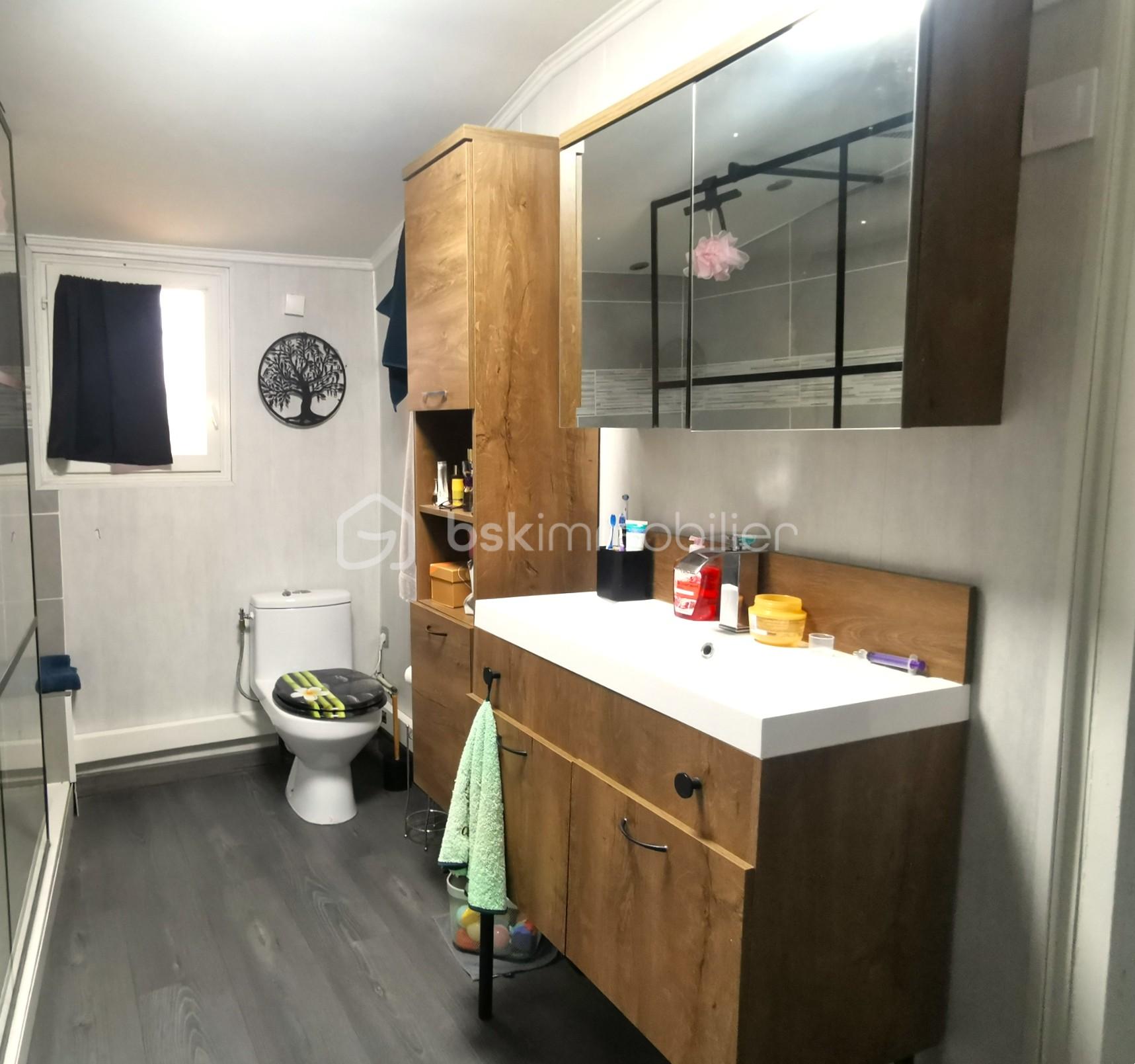 Maison de 83 m² - Salle d'eau.jpg