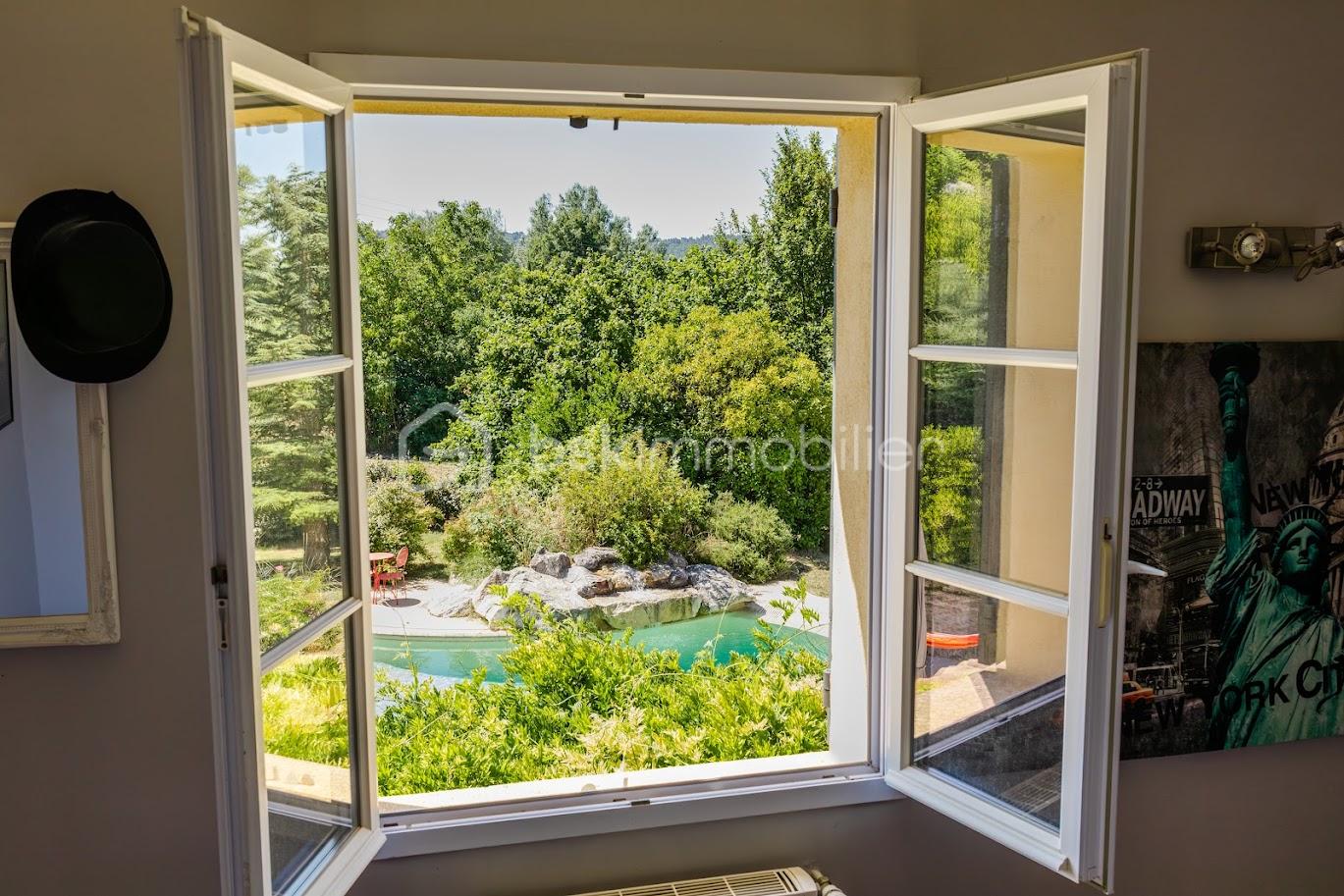 Bastide de 160 m² - vue.jpg