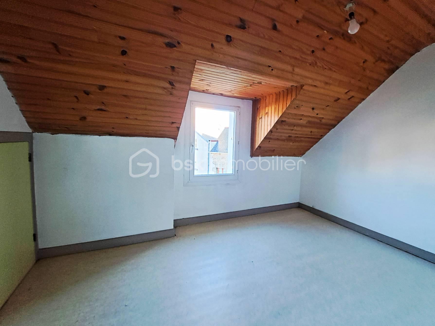 Maison en pierre de 118 m² - chambre 3.jpg