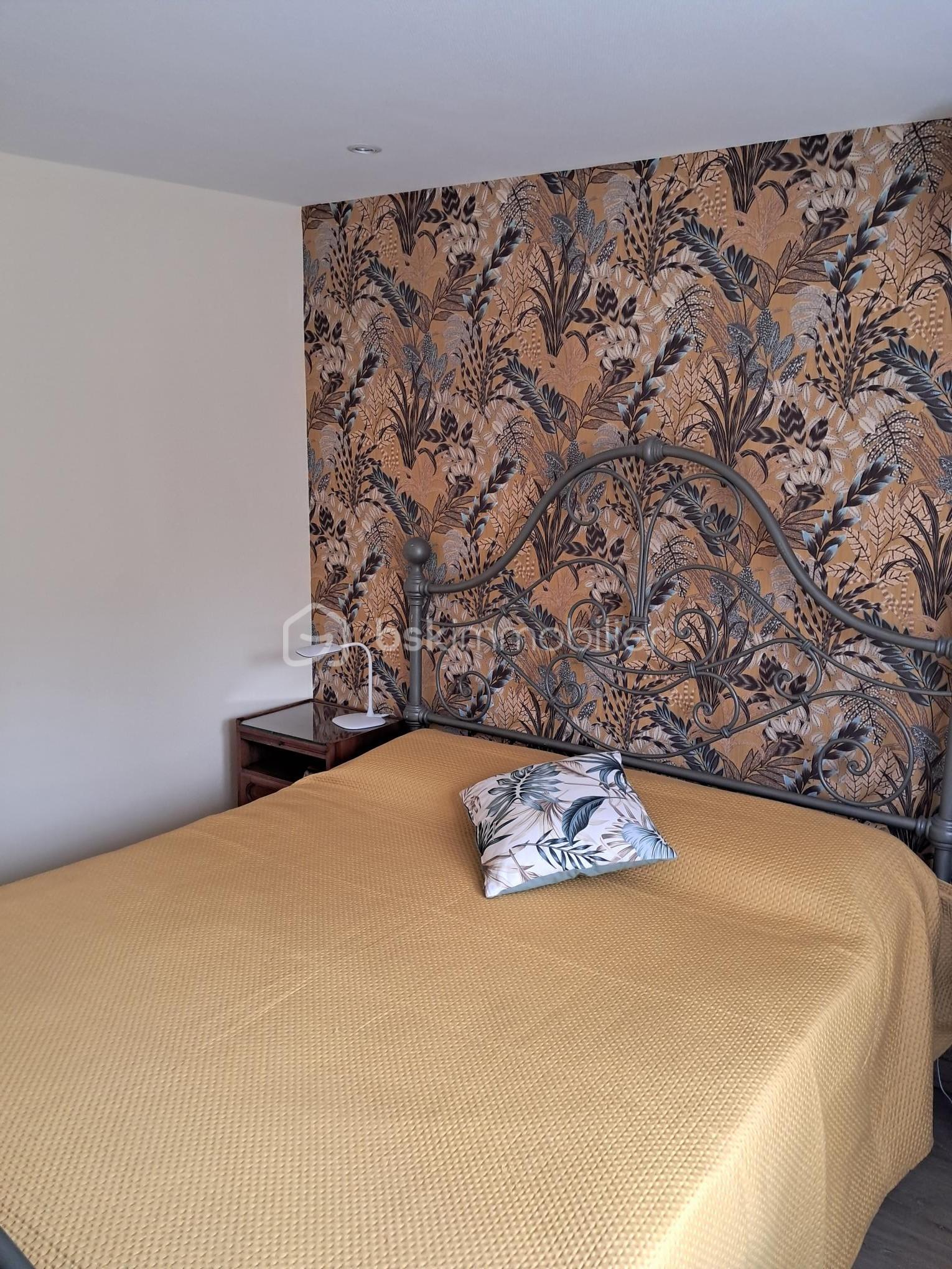Maison ancienne de 118 m² - 17-chambre 2.jpg