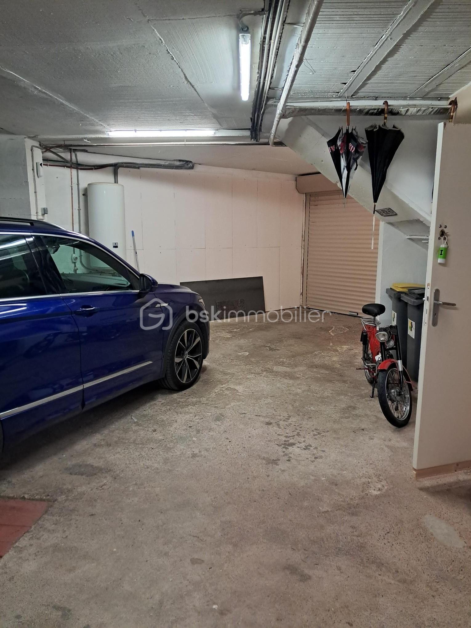 Maison ancienne de 118 m² - 25-garage.jpg