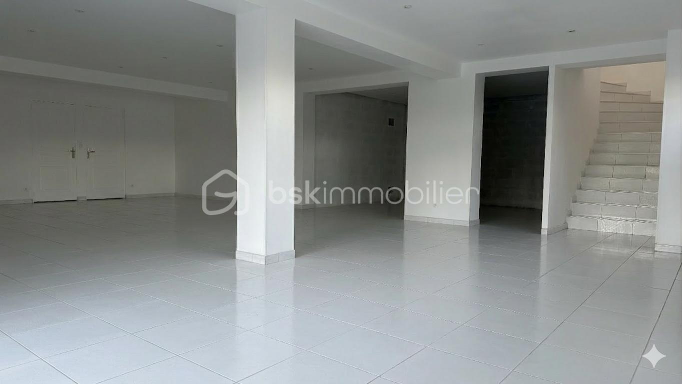 garage sol nickel.png