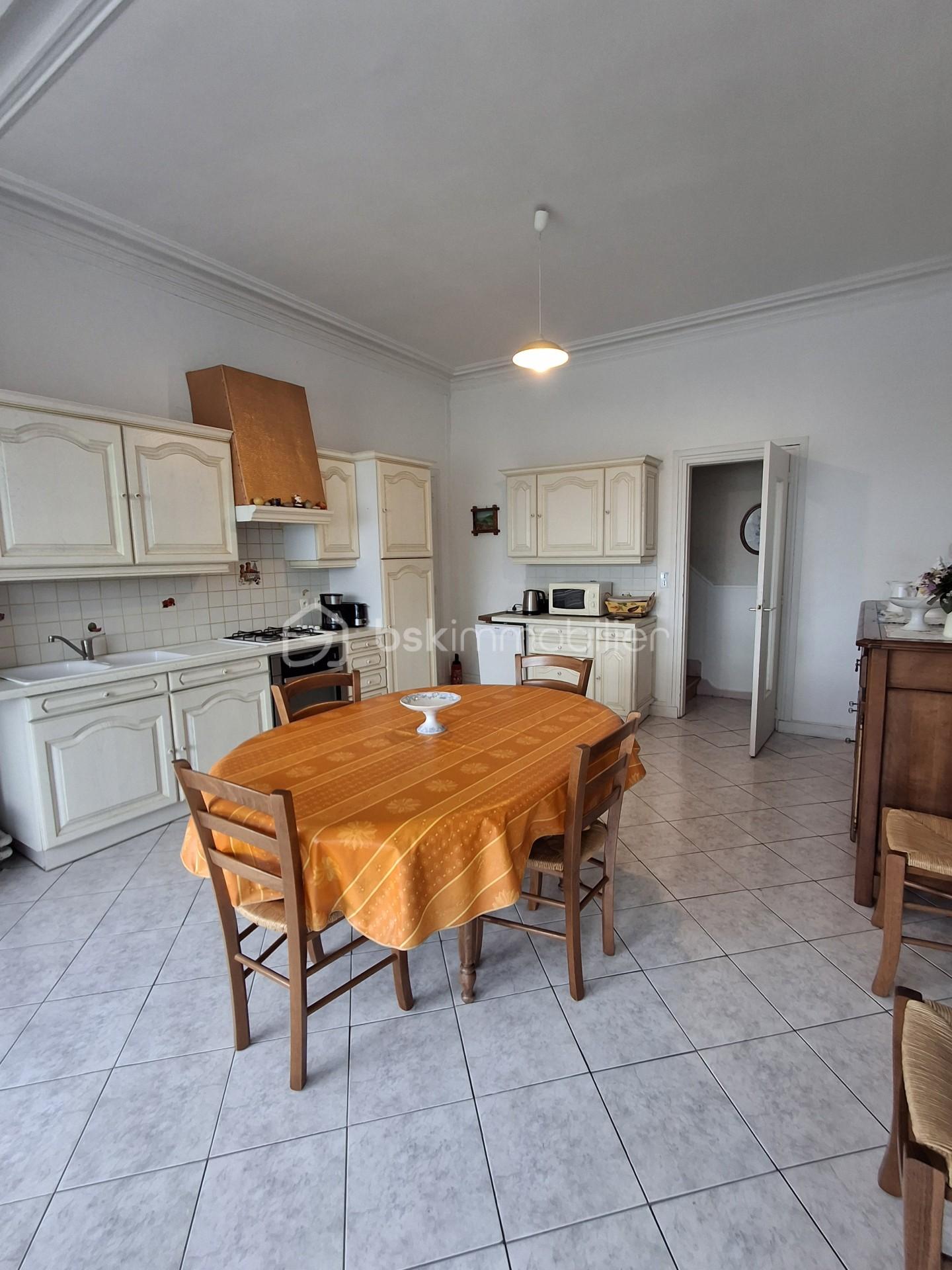 Appartement de 95 m² - Pièce de vie portrait.jpg