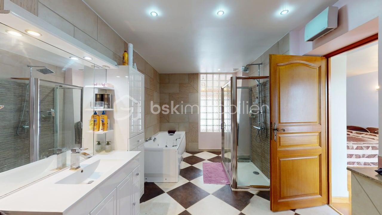 Demeure de 420 m² - Maison-Prefontaines-07312025_145538.jpg