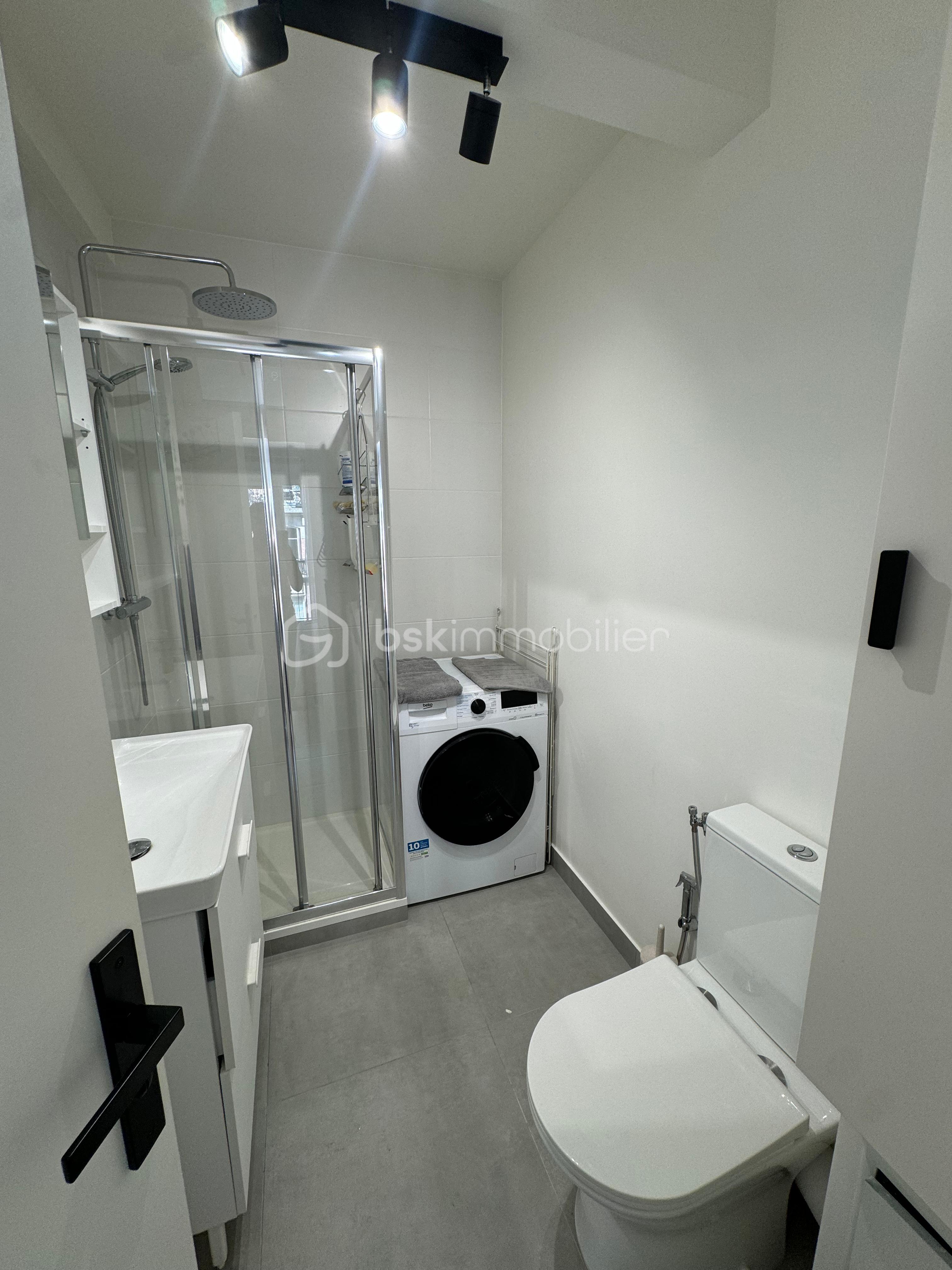 Appartement de 27,69 m² - f523af70-fe5d-4d43-bf2e-1b07a76c8b6d.jpg
