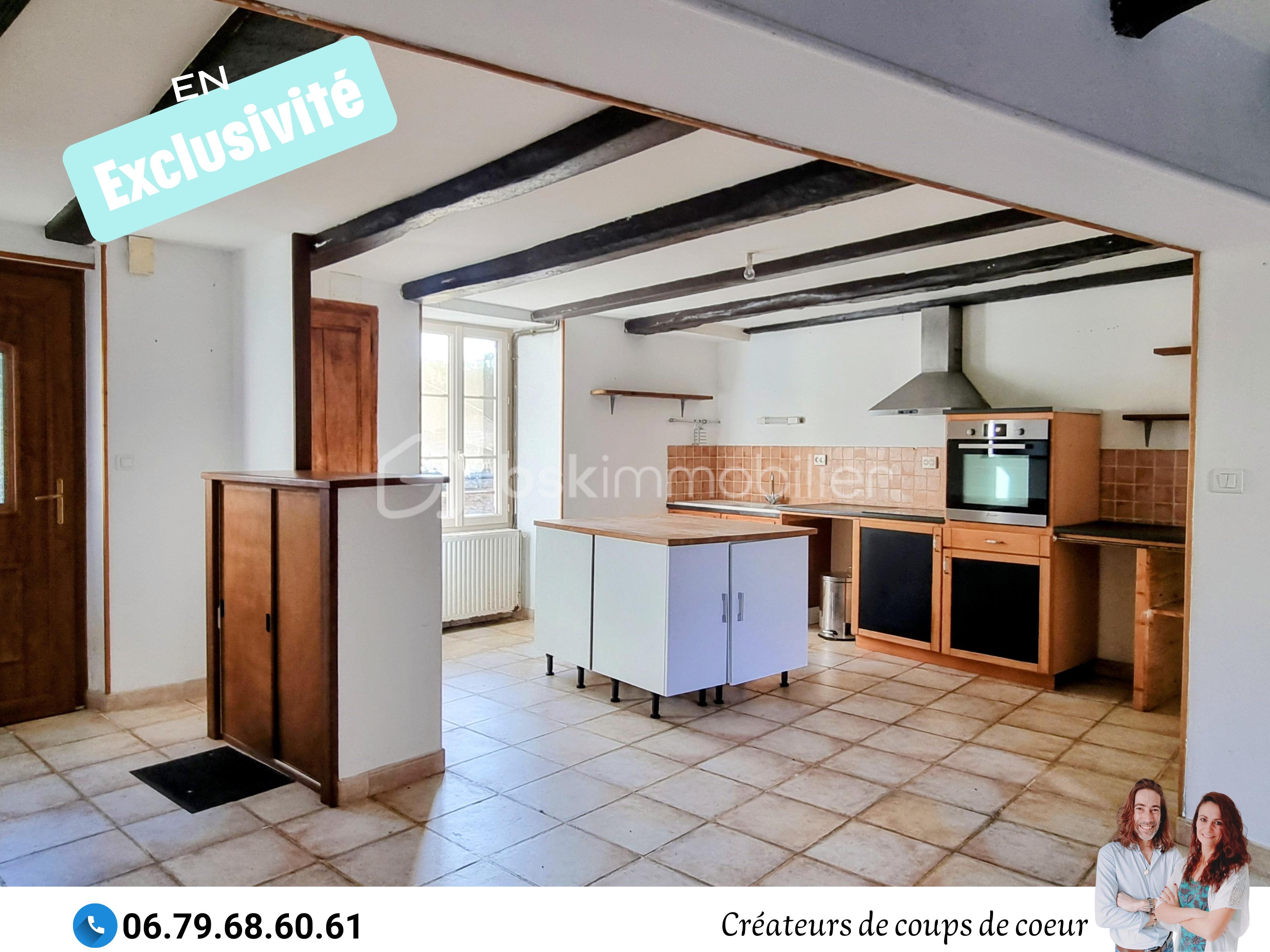 Maison 6 pièces 177 m² · à Exoudun · 177 m² · 139 900 €