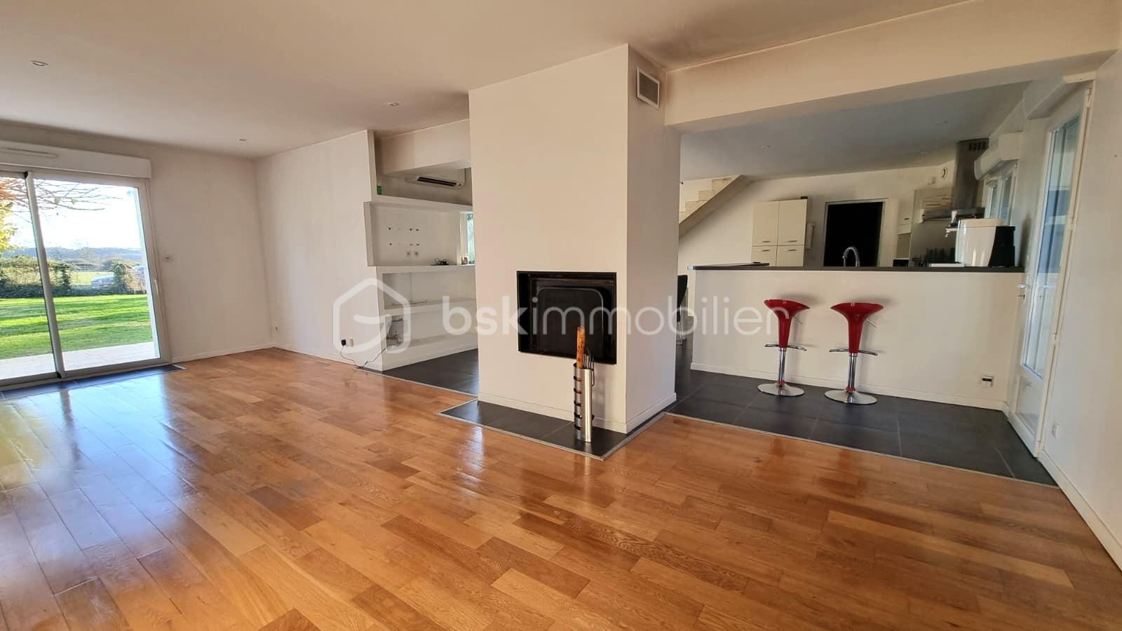 Maison traditionnelle de 180 m² - WhatsApp Image 2025-12-17 at 09.24.29 (3).jpeg