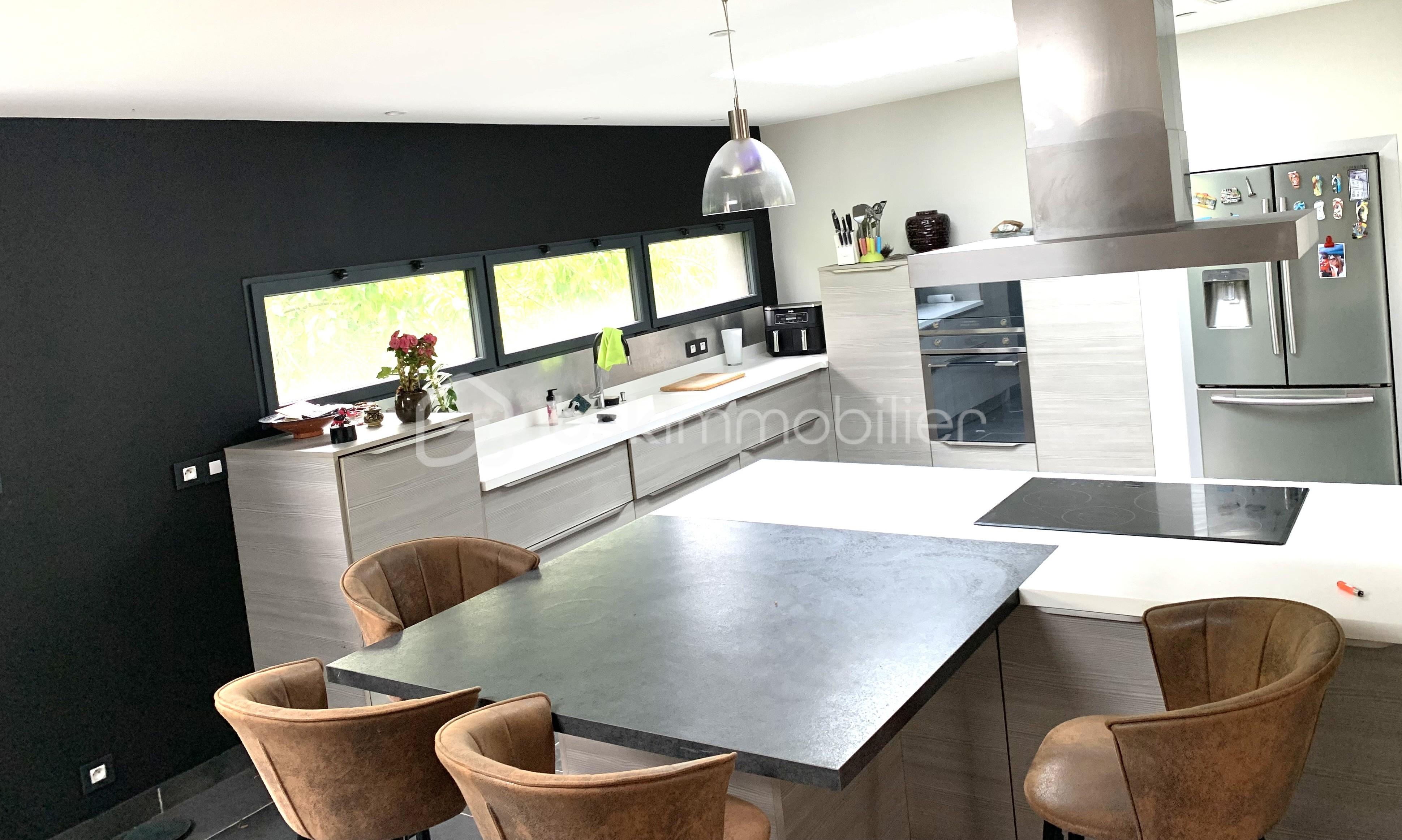 Maison de 303,96 m² - PHOTO 1 (1).jpg