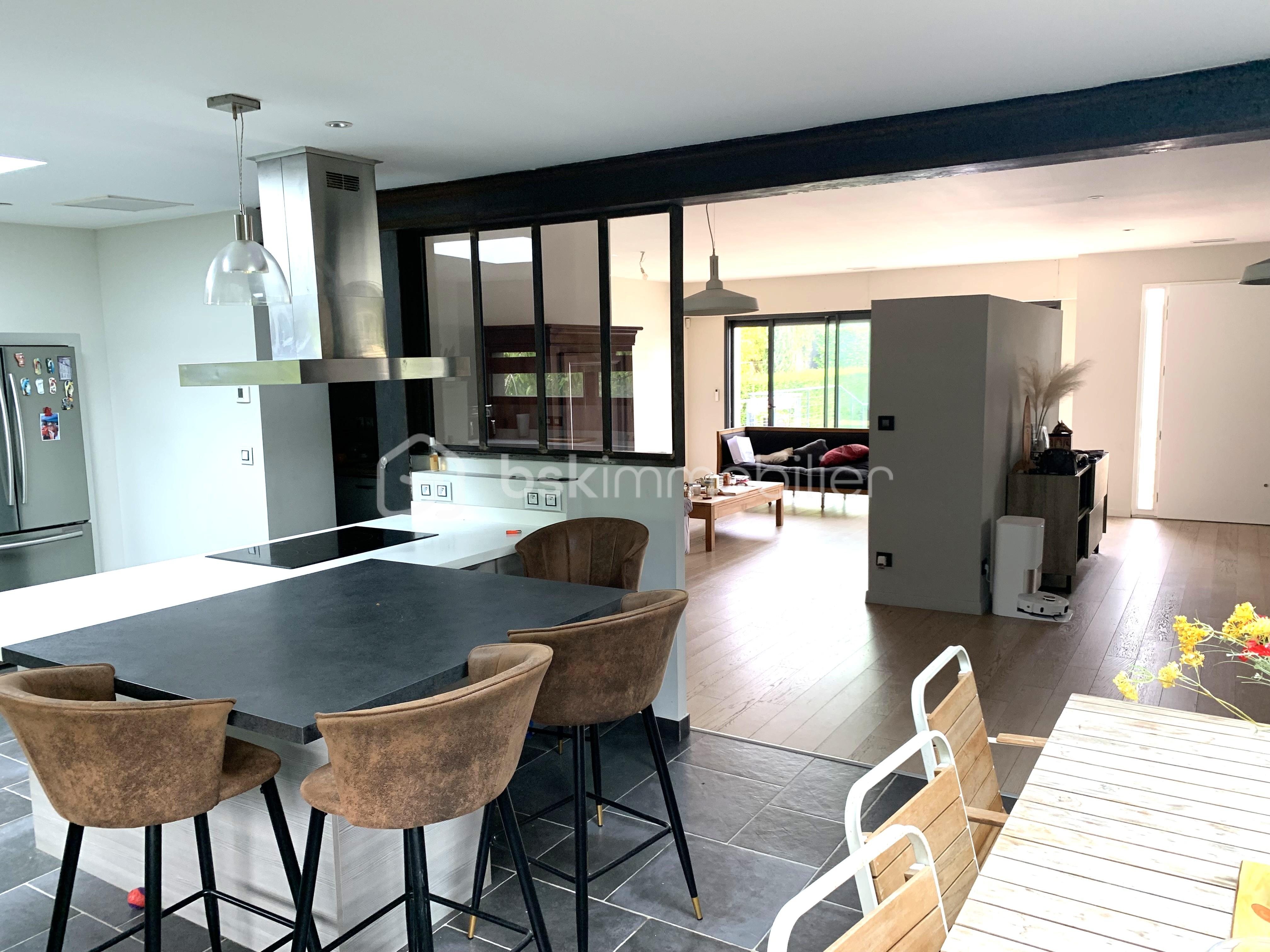 Maison de 303,96 m² - PHOTO 2 (1).jpg
