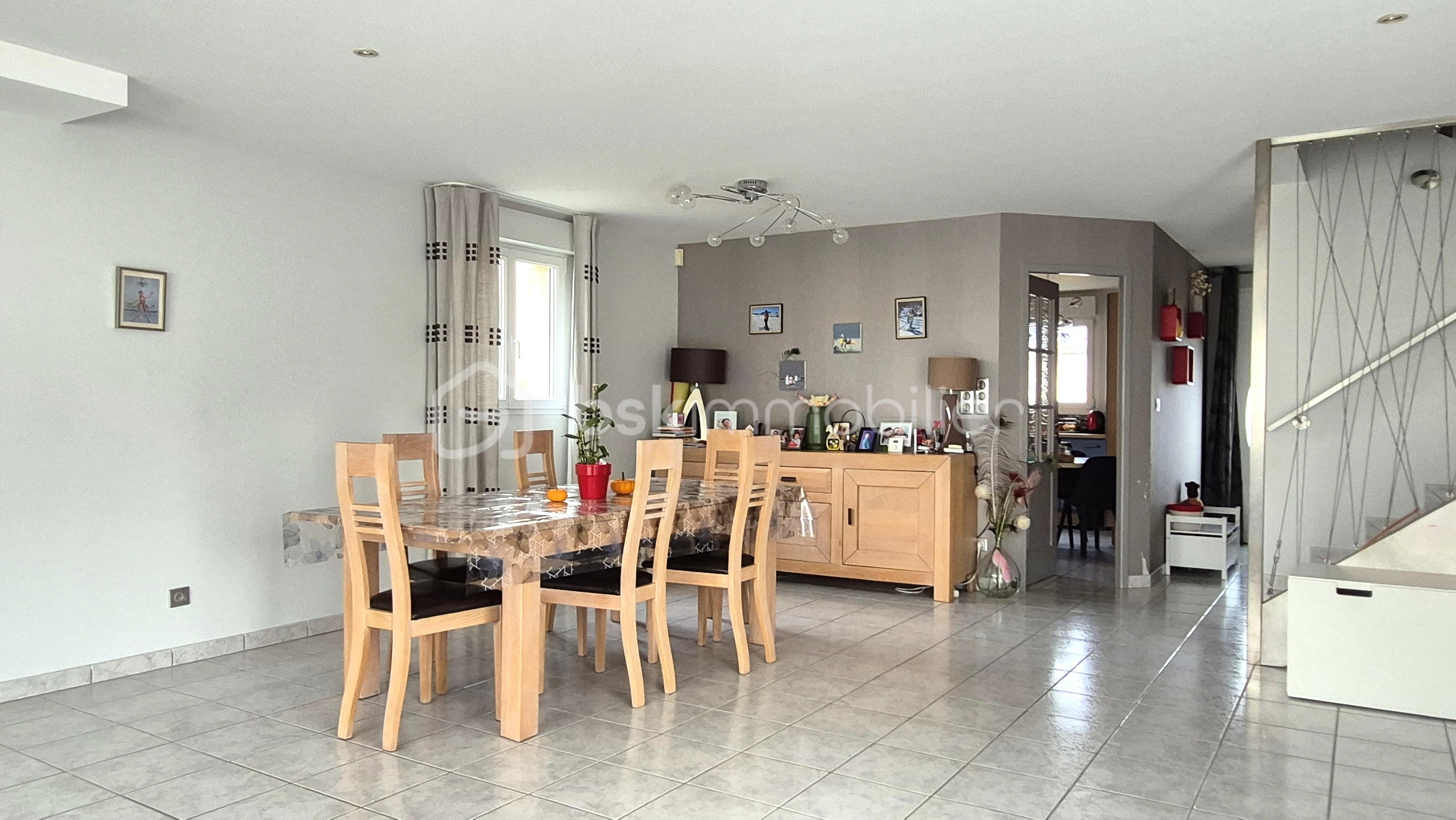 Maison de 158 m² - Séjour 2.jpg