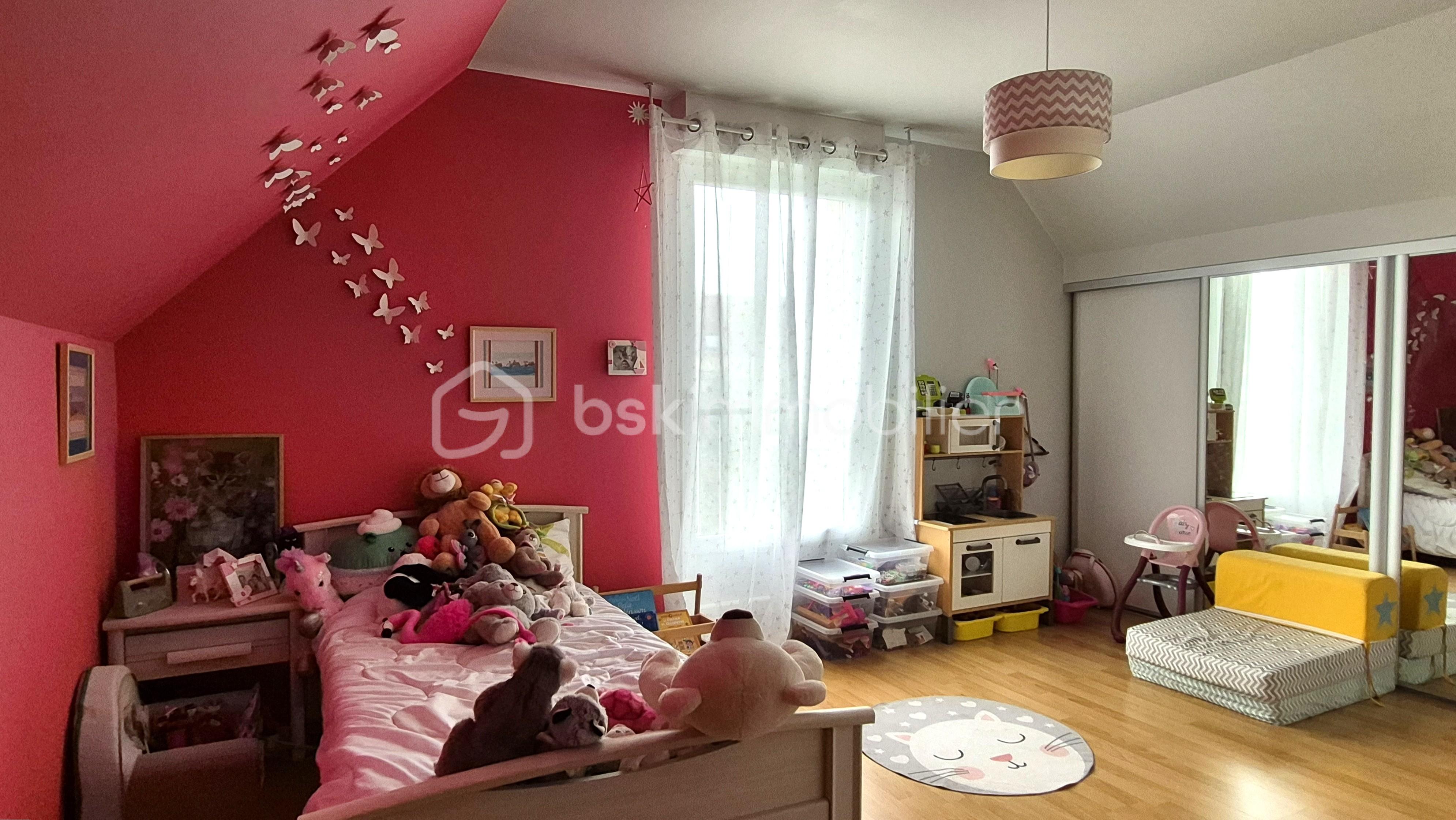 Maison de 158 m² - Chambre rose.jpg