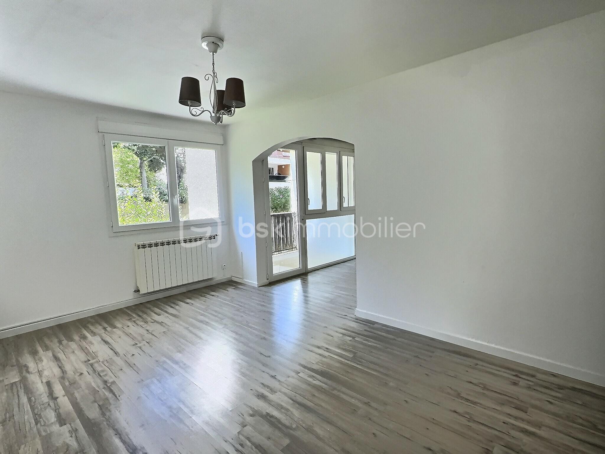 Appartement de 82 m² - exposio_132578304.jpg
