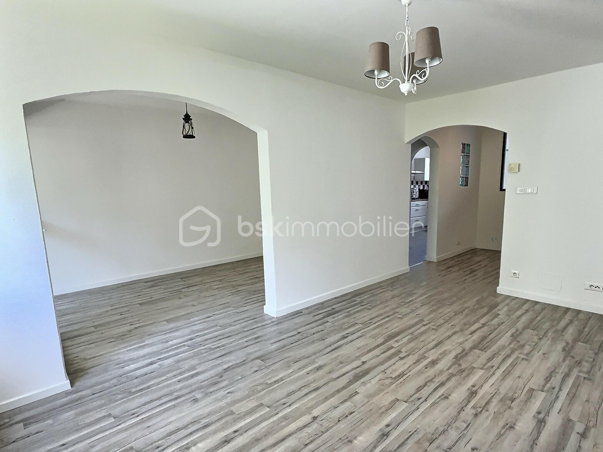 Appartement de 82 m² - exposio_132578363.jpg