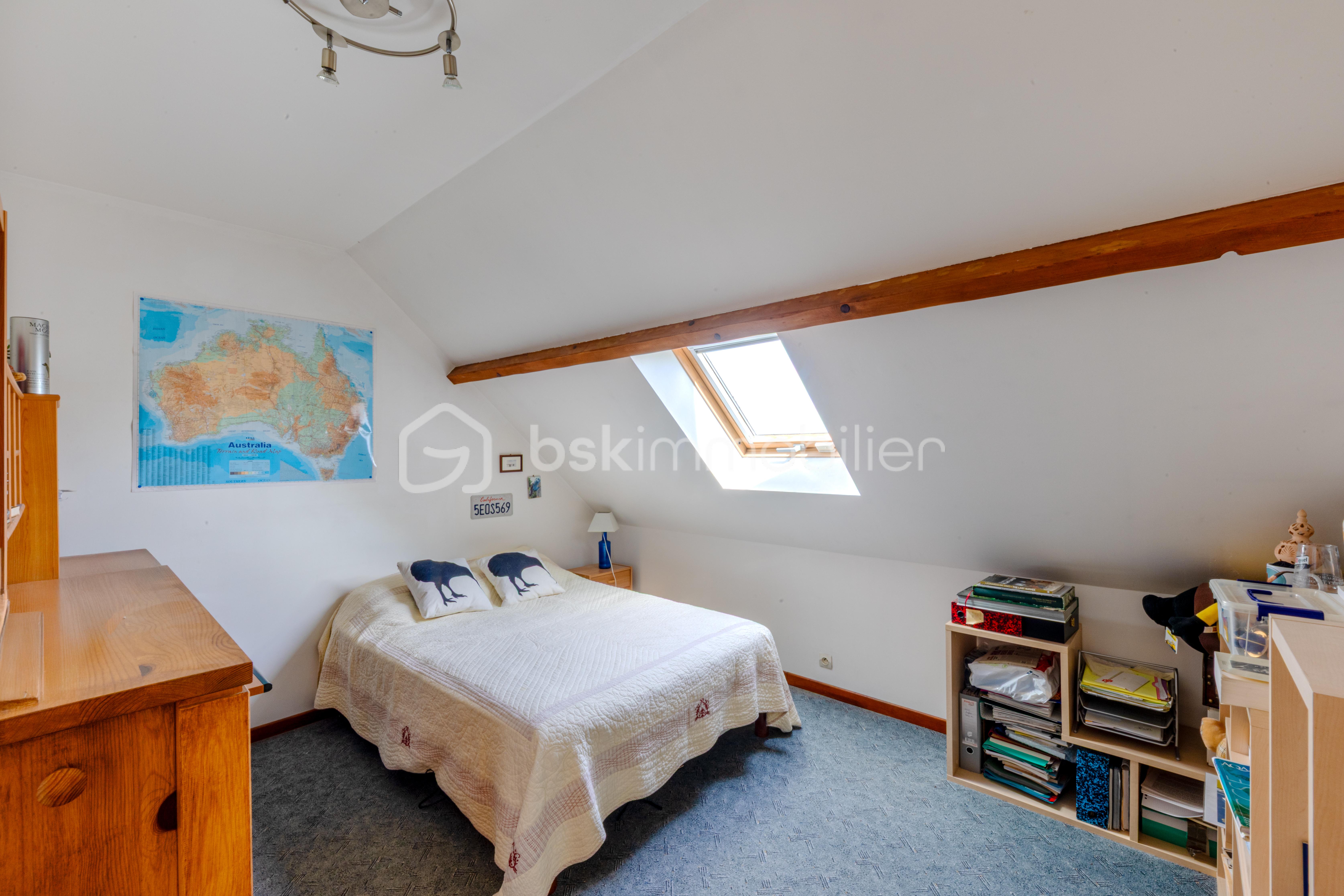 chambre 2 étage.jpg