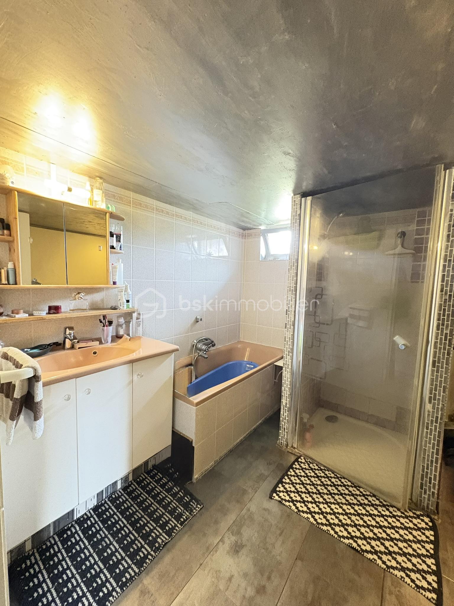 Maison de 148 m² - 4DE62A18-C644-409C-A25B-F1ABE4D32320_1_102_a.jpeg