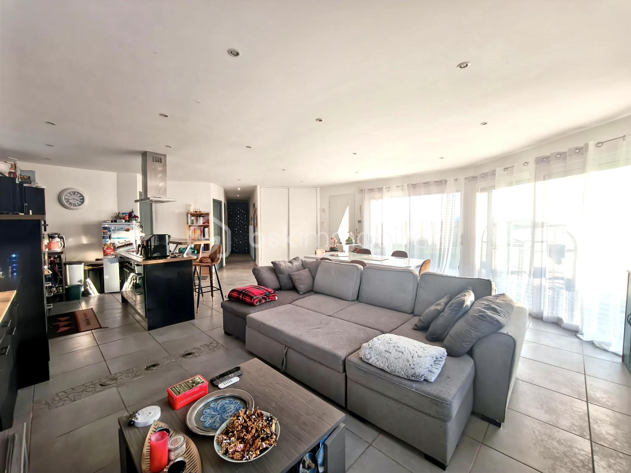 Pavillon de 116 m² - 6ae953c7-1452-45cb-9a8f-e4e723fafa67.jpg