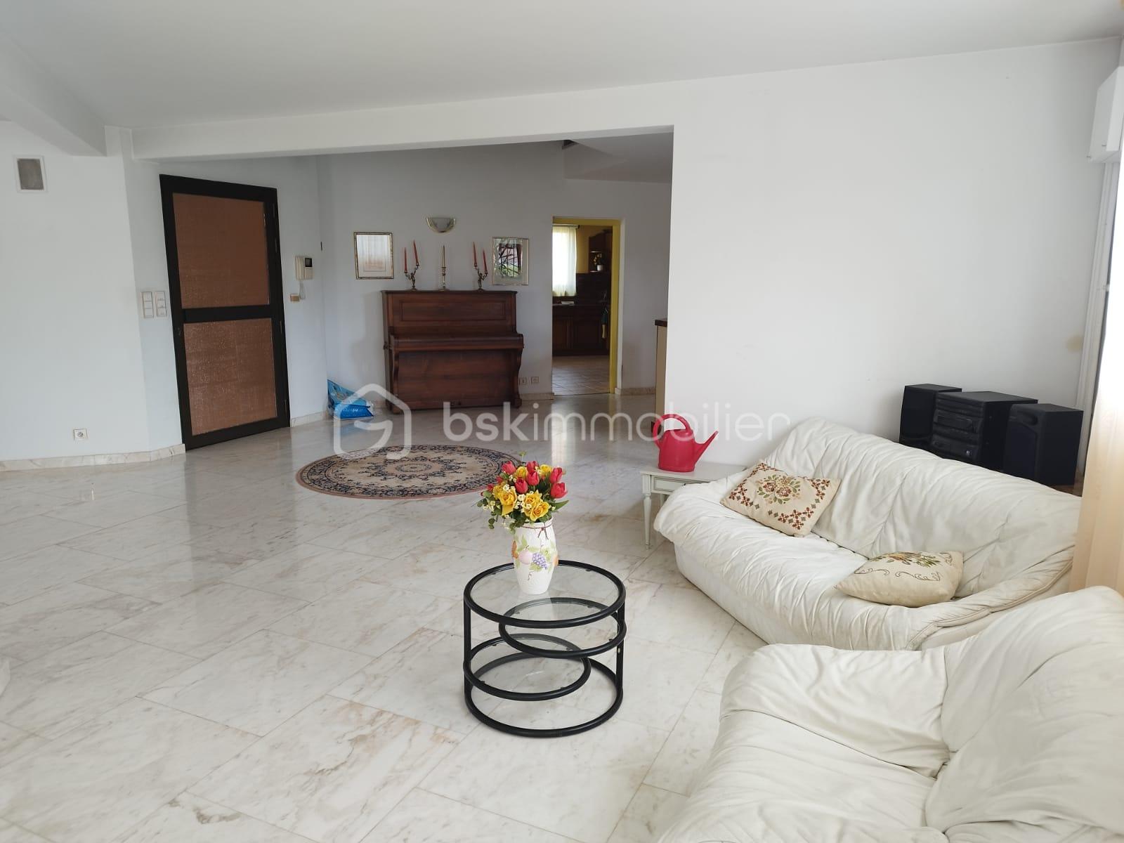 Maison de 422 m² - 6.jpg